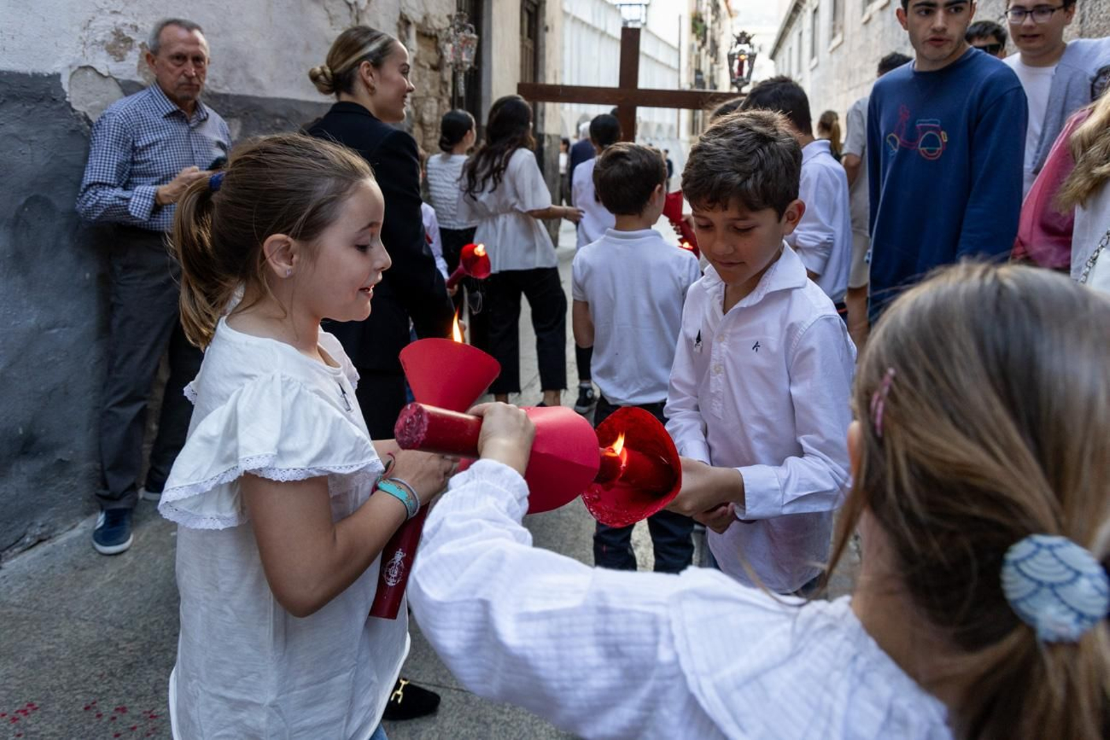 Procesiones infantiles y cruces del 2 de mayo