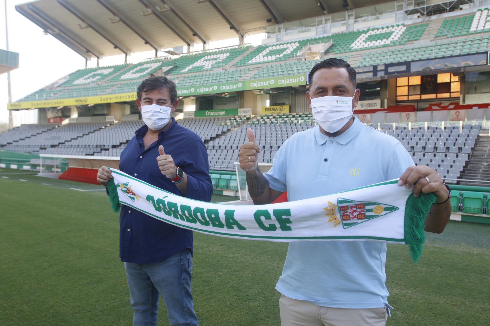 Las fotos de la presentación de Ariel Montenegro como técnico del Córdoba Femenino
