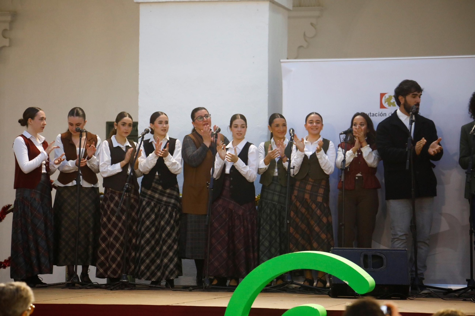 Las mejores fotos de la Zambomba de Navidad de la AECC en Córdoba