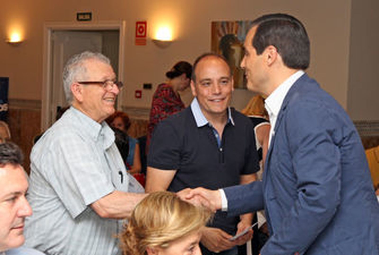 El tono discreto de campaña