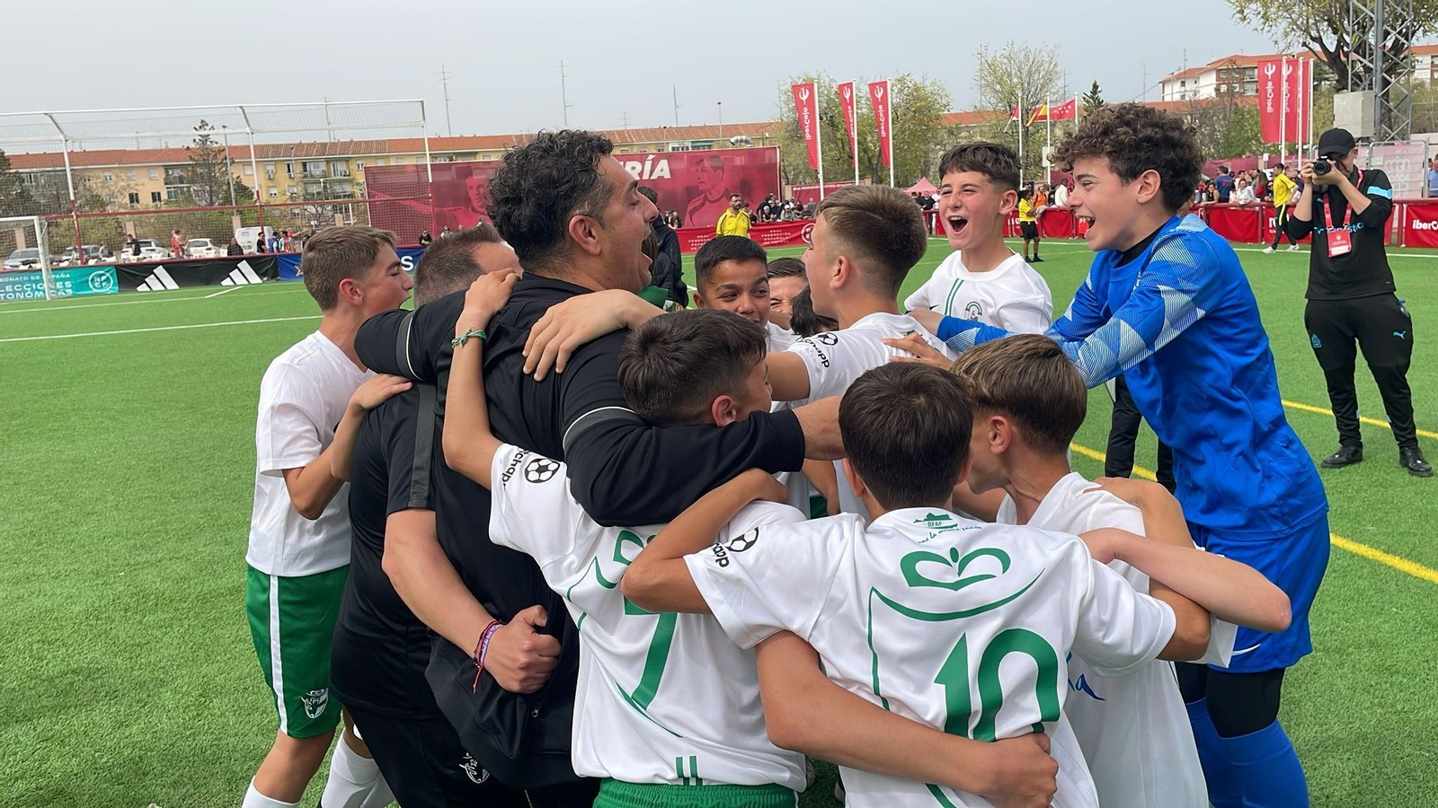 Enzo Pérez y Manuel Morales, campeones de España sub 12 con Andalucía