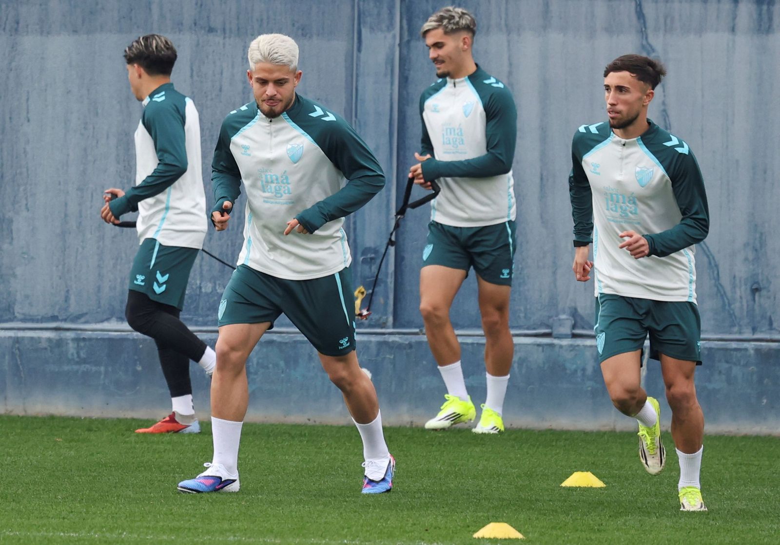 El Málaga CF vuelve al tajo sin Lobete en una semana eterna