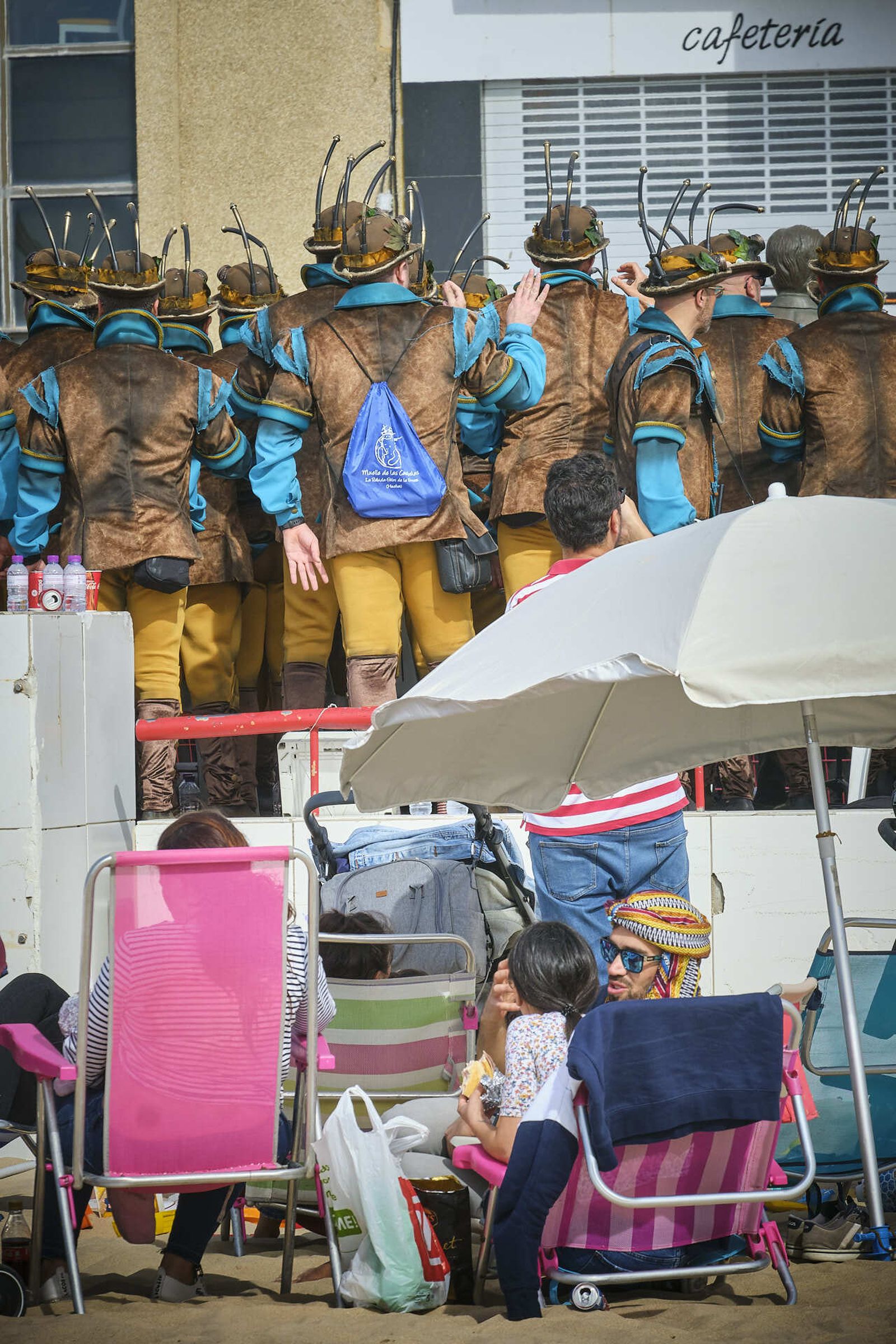Batalla de Coplas en el Paseo Marítimo de Cádiz
