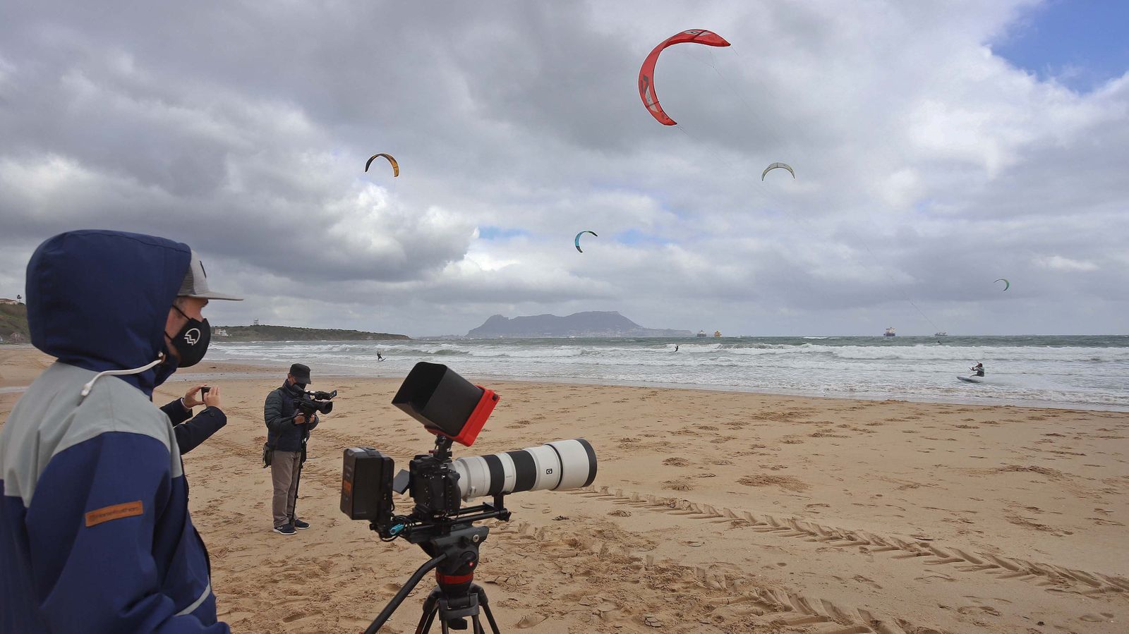 Primera manga del Spain Kiteboarding League en la playa de Getares