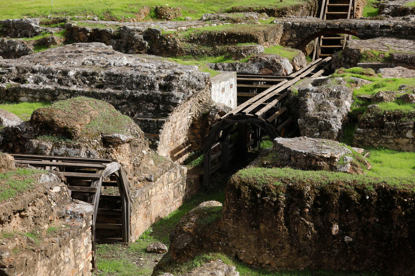 Las imágenes del estado del yacimiento de Cercadilla