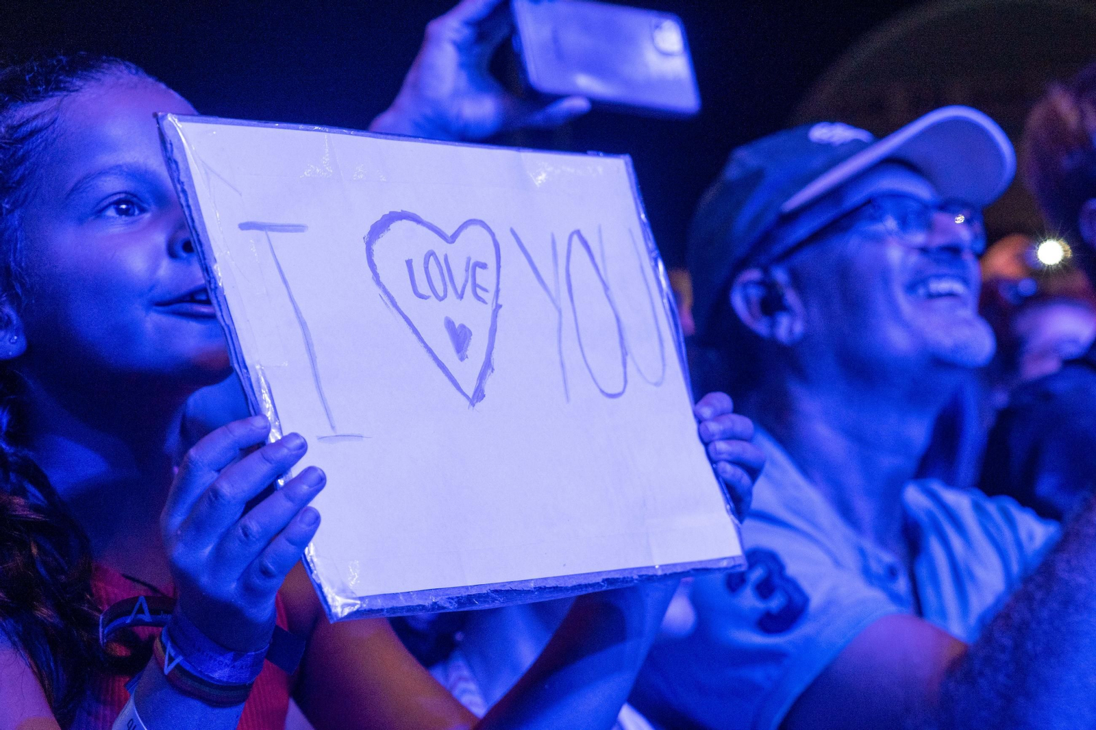 Colombinas 2025: Imágenes del concierto de Melody en las Fiestas Colombinas