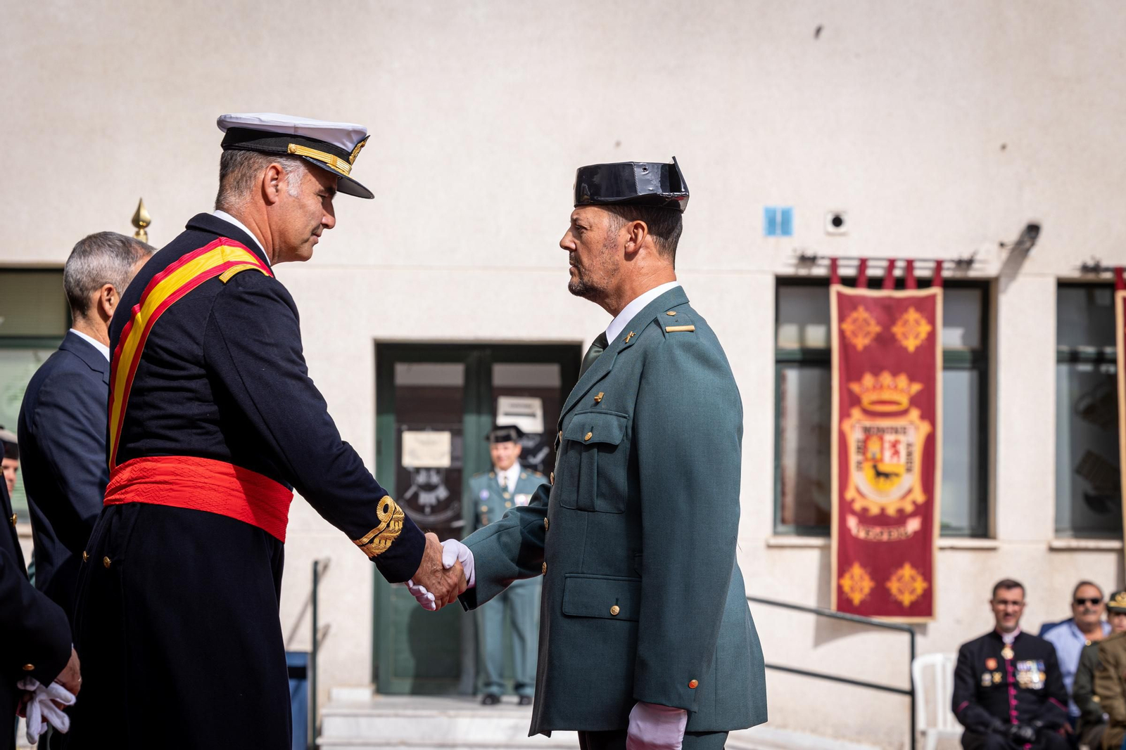 Imágenes de los actos de la Guardia Civil en Cádiz por la festividad de la Virgen del Pilar