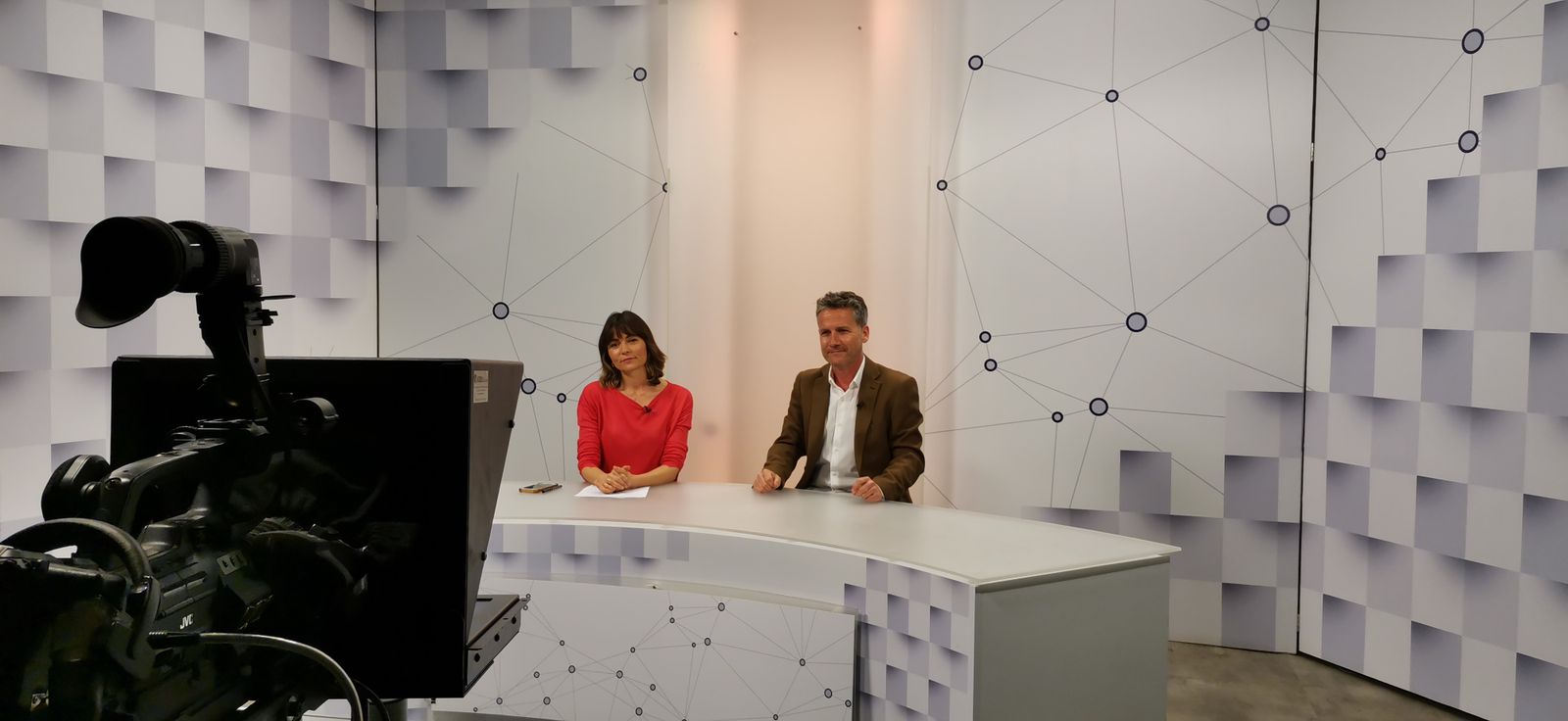 Servicios informativos de Huelva televisión.