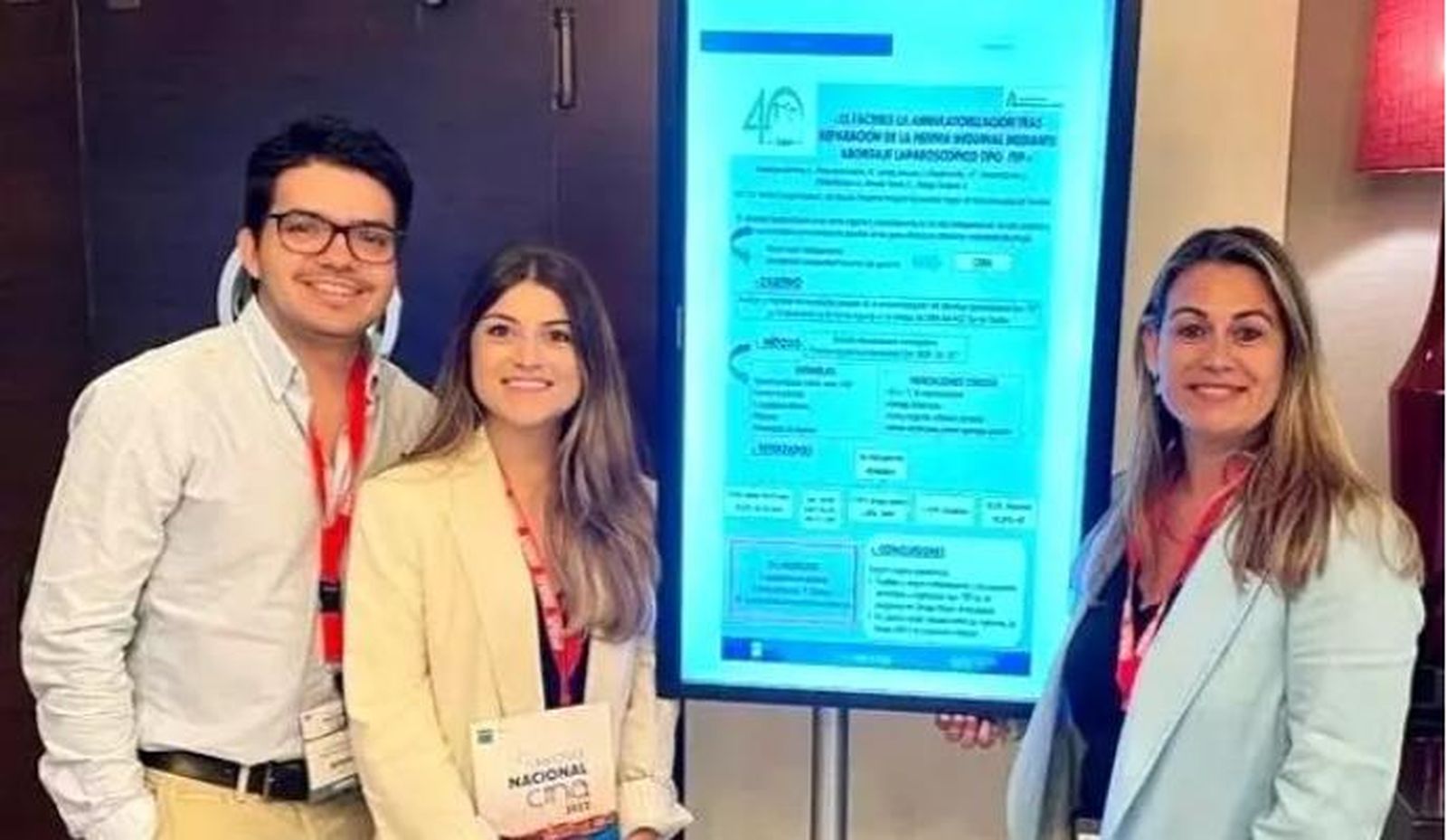 Cirujanos del Valme premiados en el Simposio Nacional de Cirugía Mayor Ambulatoria.