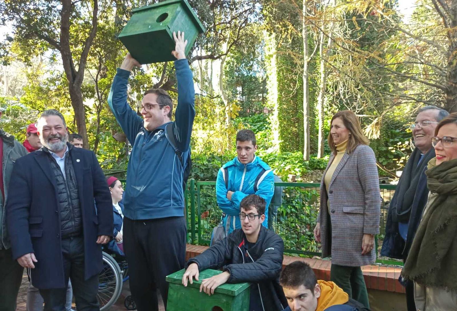 Alumnos de Afamedis y el colegio de sordos en el Zoo de Jerez