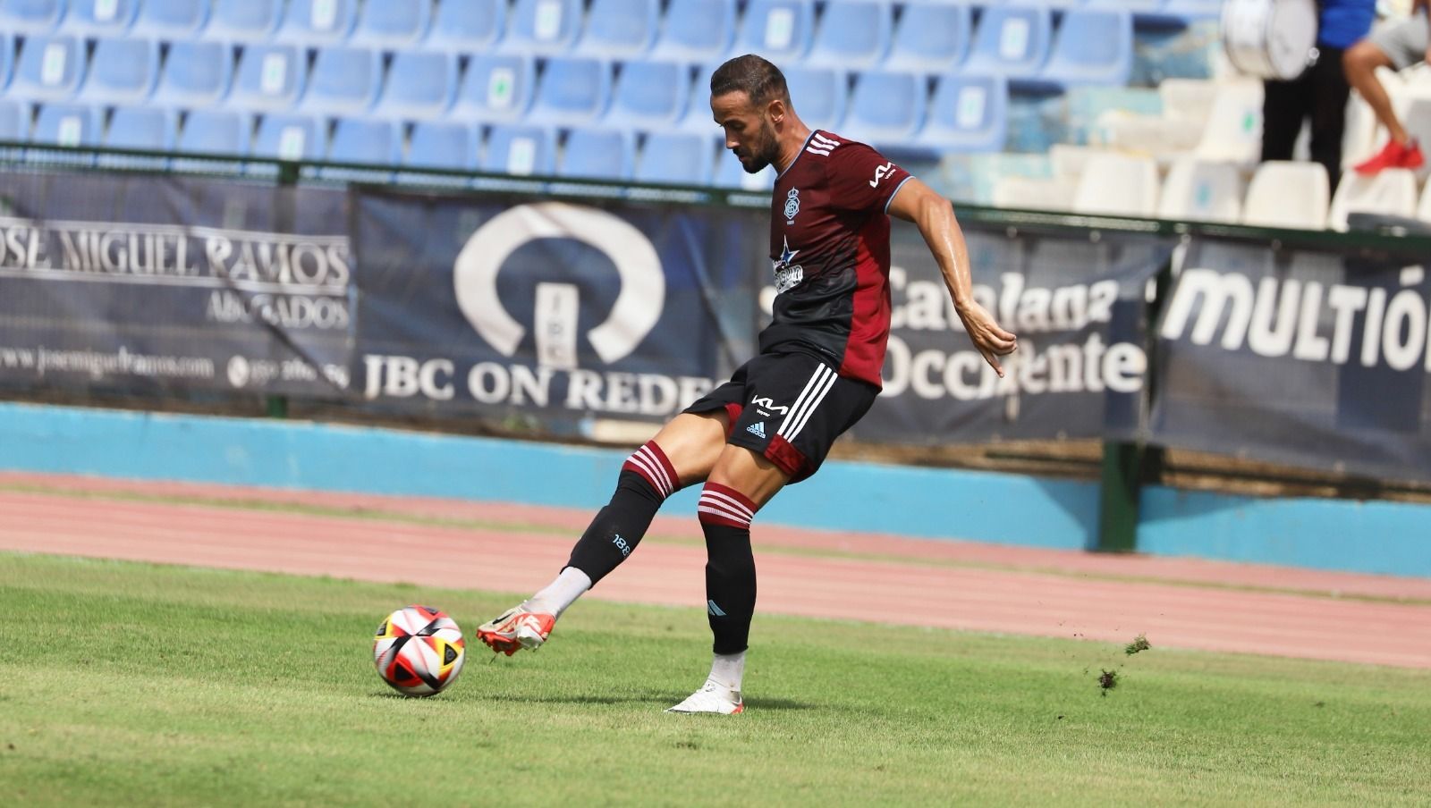 Imágenes del partido entre la UD Melilla y el Recreativo de Huelva