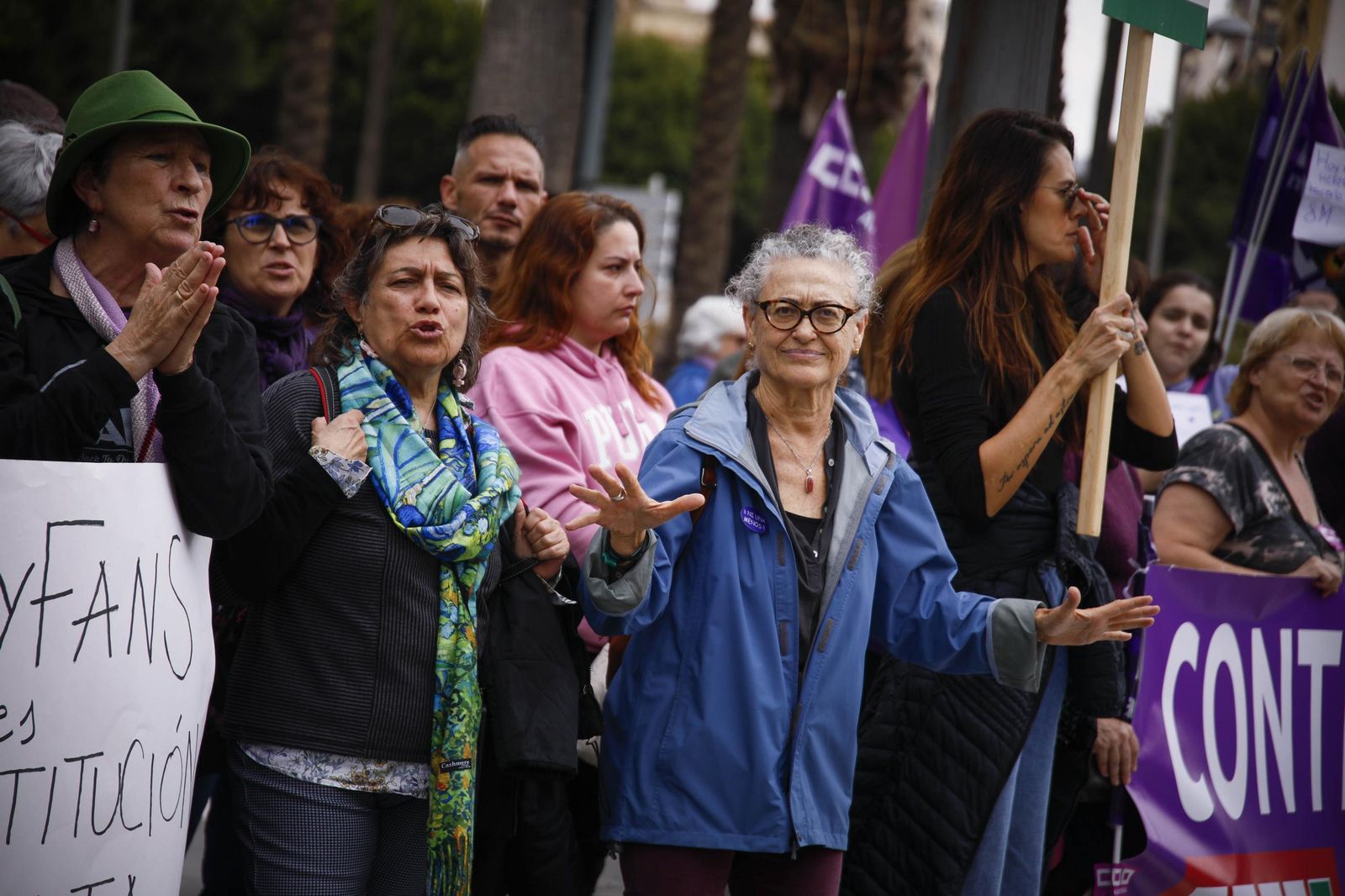 Las imágenes de la manifestación realizada por la Plataforma de Acción Feminista en Almería