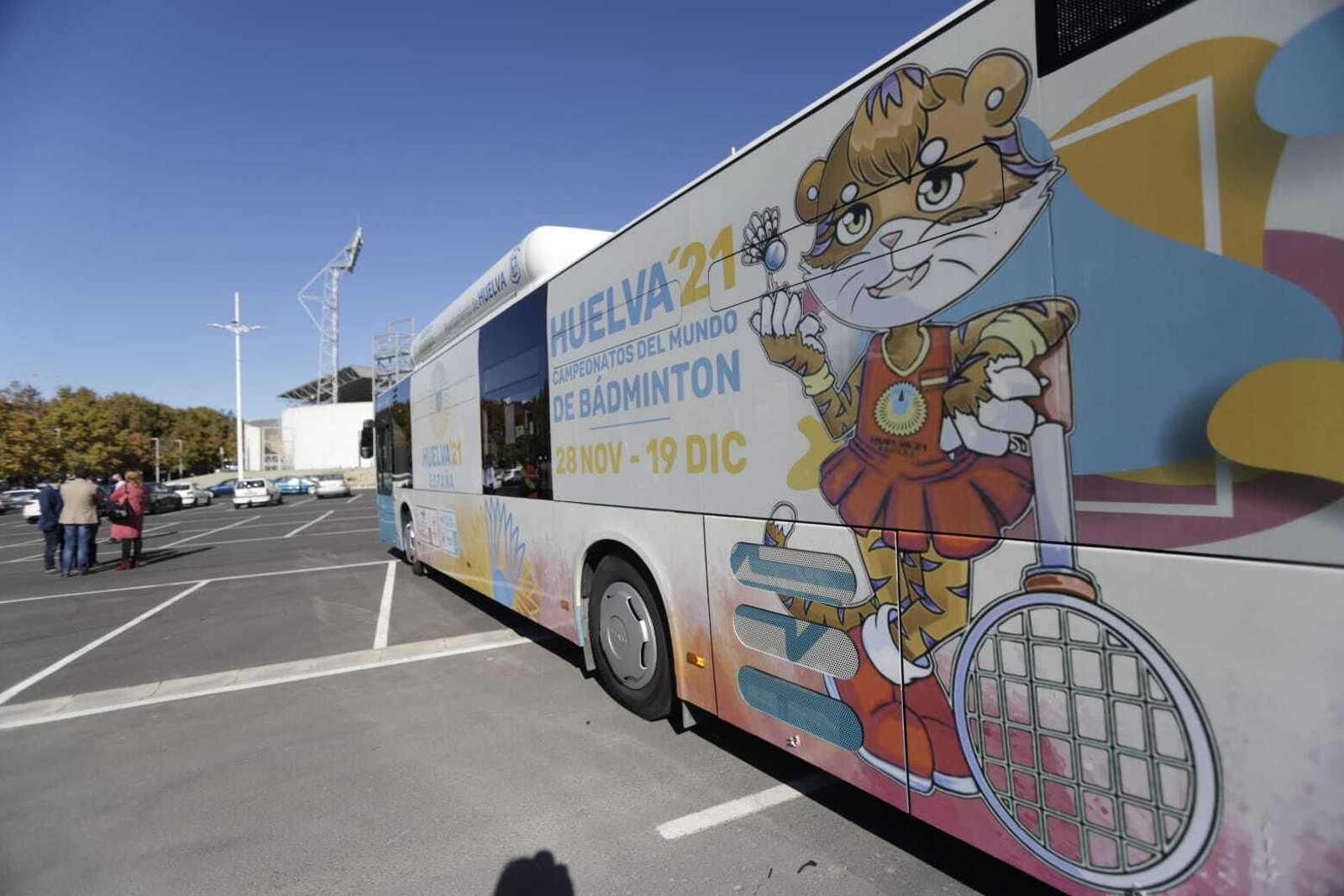 Los autobuses de Emtusa llevan la ilusión de los Mundiales de Bádminton por Huelva Los autobuses de Emtusa llevan la ilusión de los Mundiales de Bádminton por Huelva