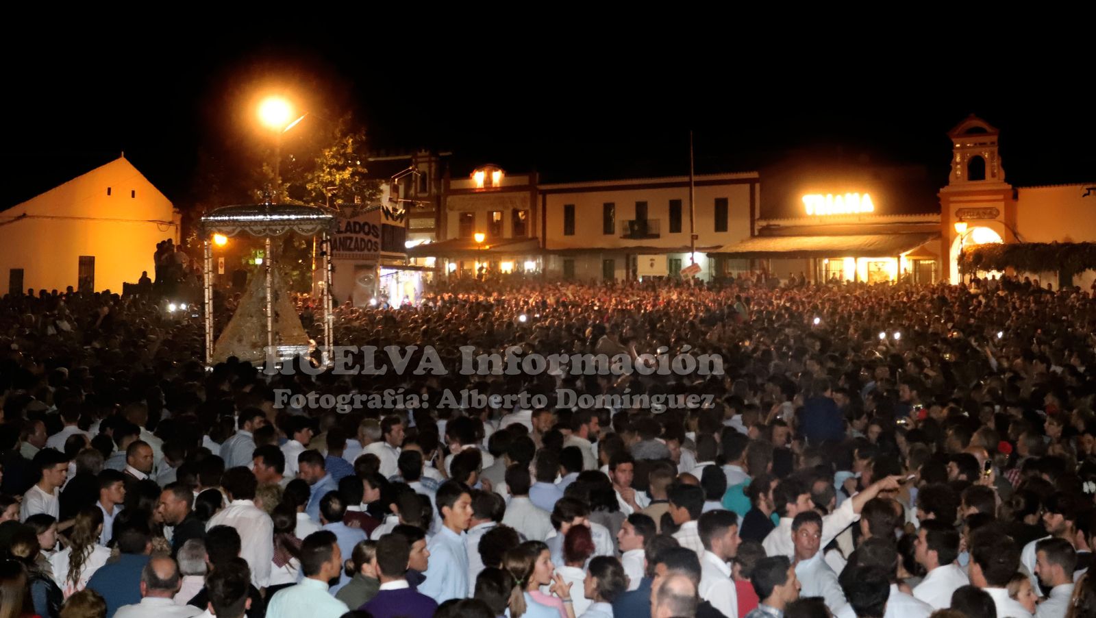 Imágenes del salto a la reja. Rocío 2019