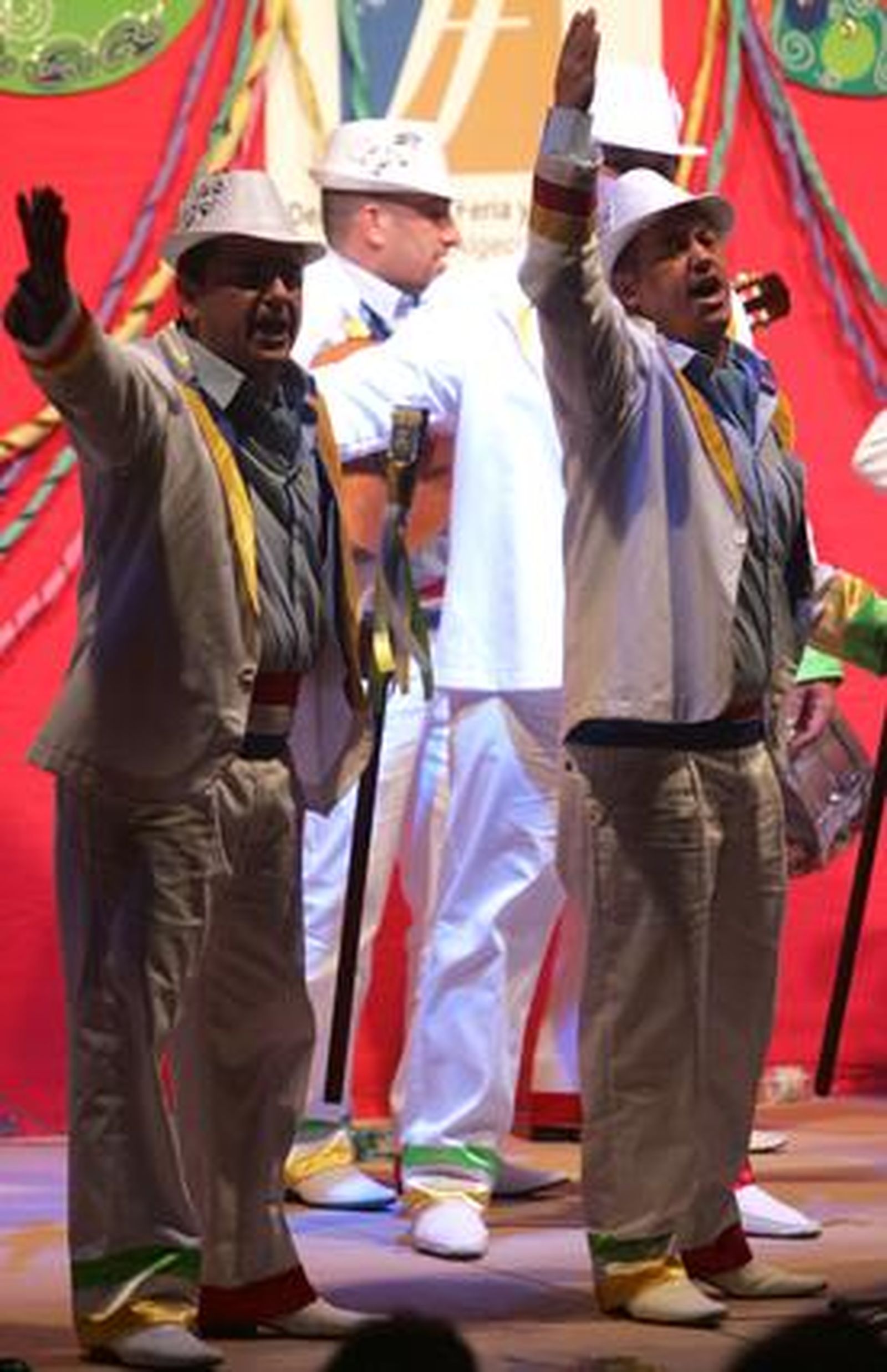 Comparsa linense 'El balcón de la Bahía'

Foto: José María Quiñones