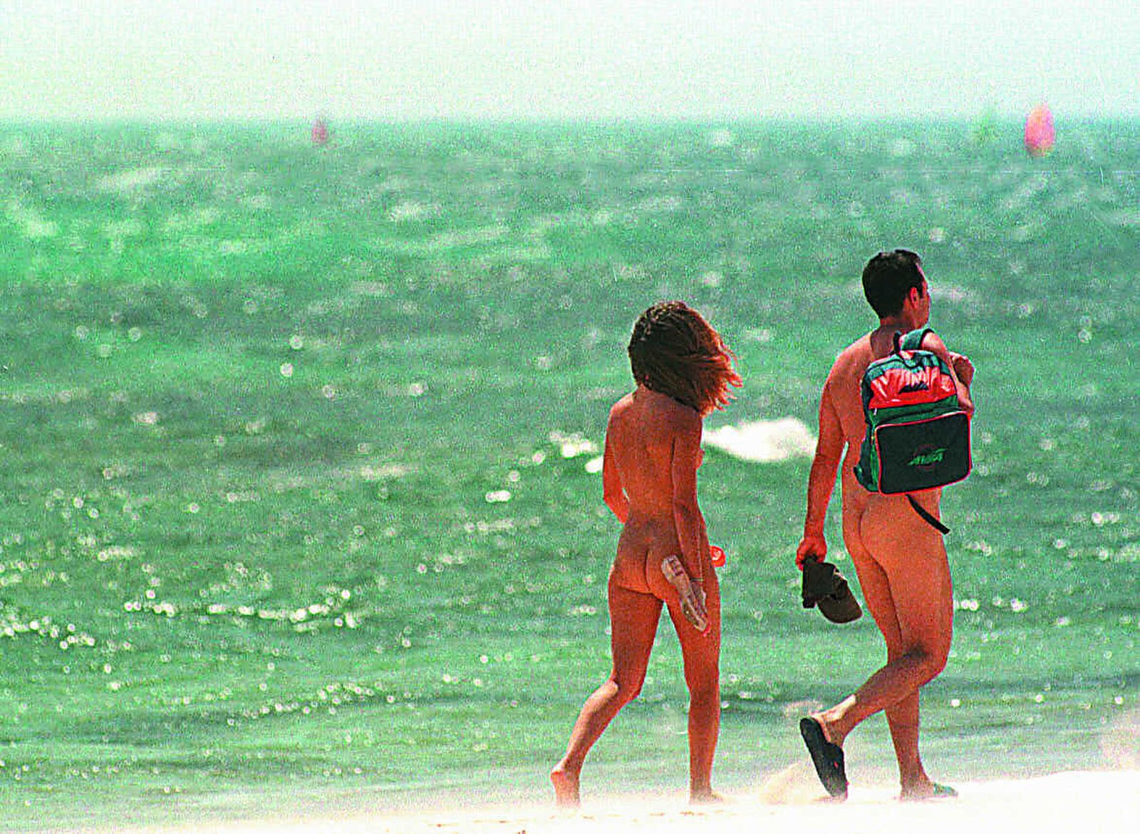 Nudismo en las playas de Cádiz