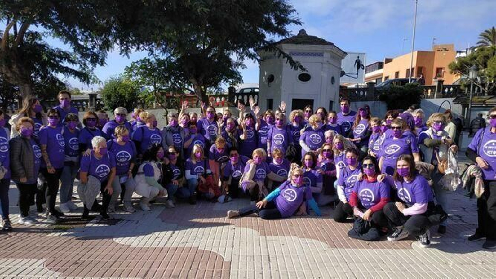 Participantes de la II Marcha contra la Violencia Género de Tarifa.