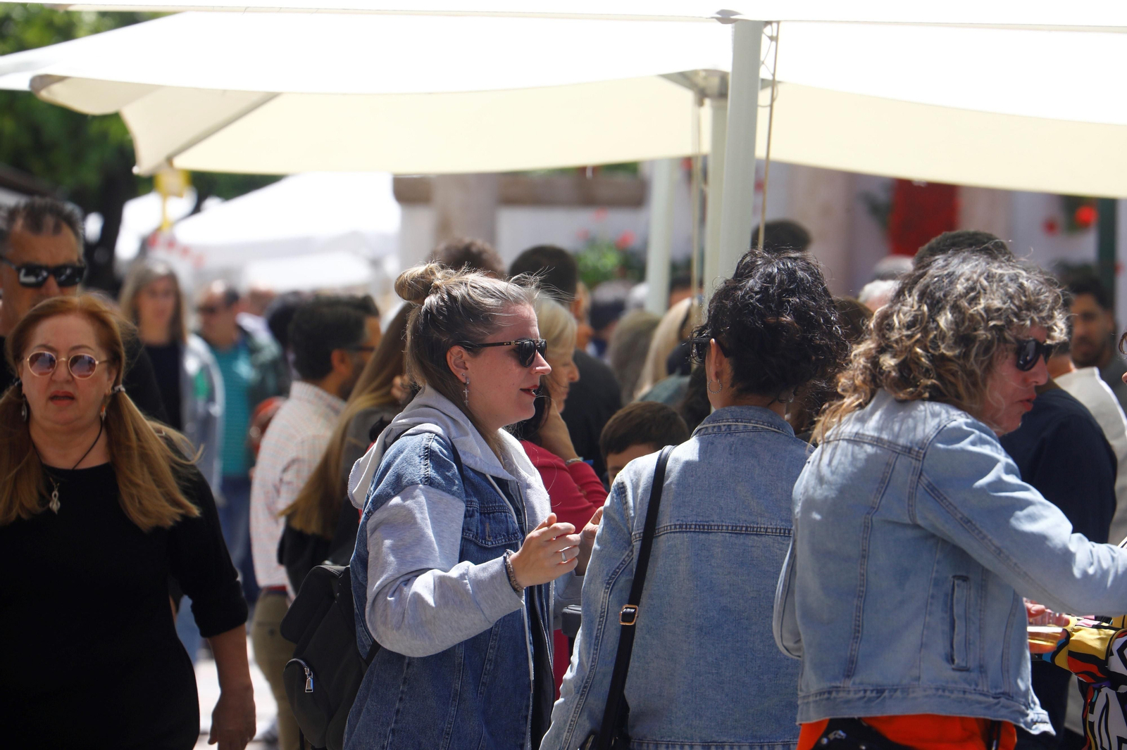 El tiempo da un respiro para celebrar el ultimo día de Cruces de Mayo en Córdoba, en imágenes