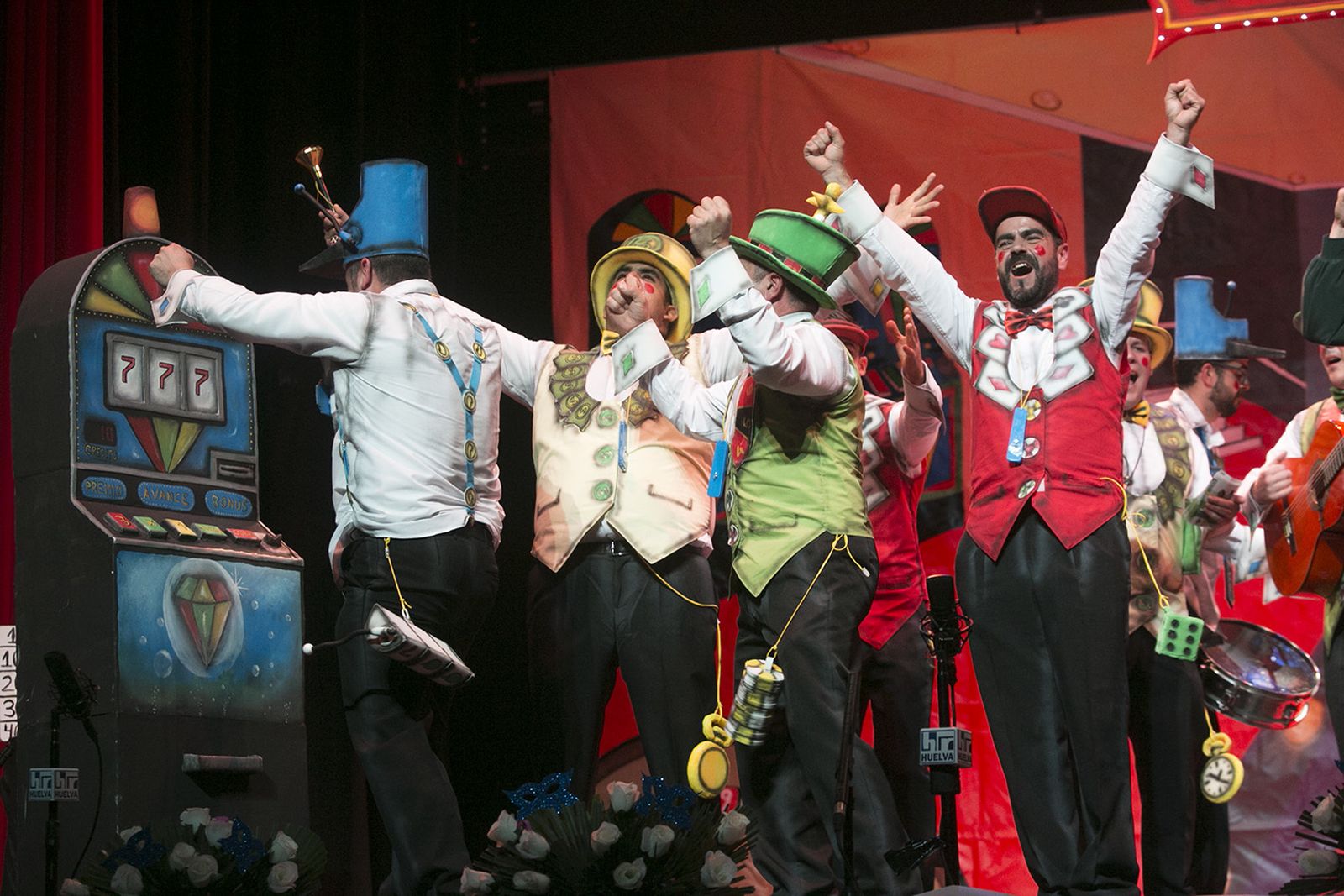 Las imágenes del sexto días de preliminares del Carnaval Colombino