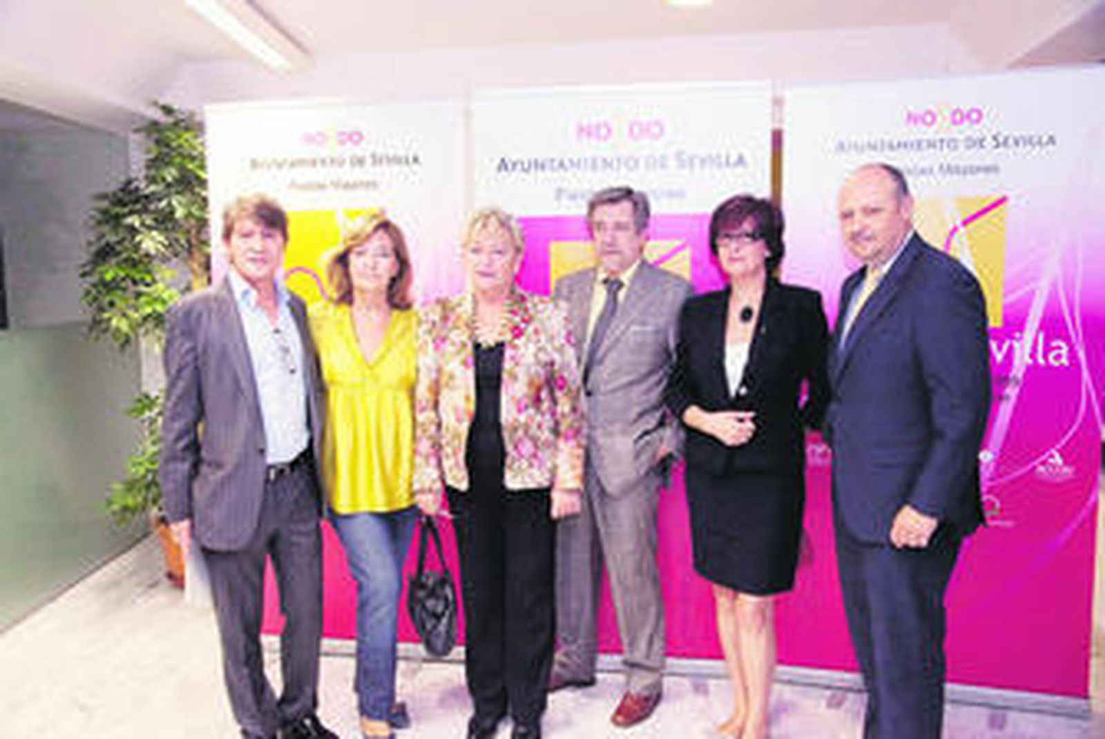 Daniel Carrasco, Mercedes Goñi, Rosamar Prieto-Castro, Petro Valverde, Carmen del Marco y Francisco Molina.