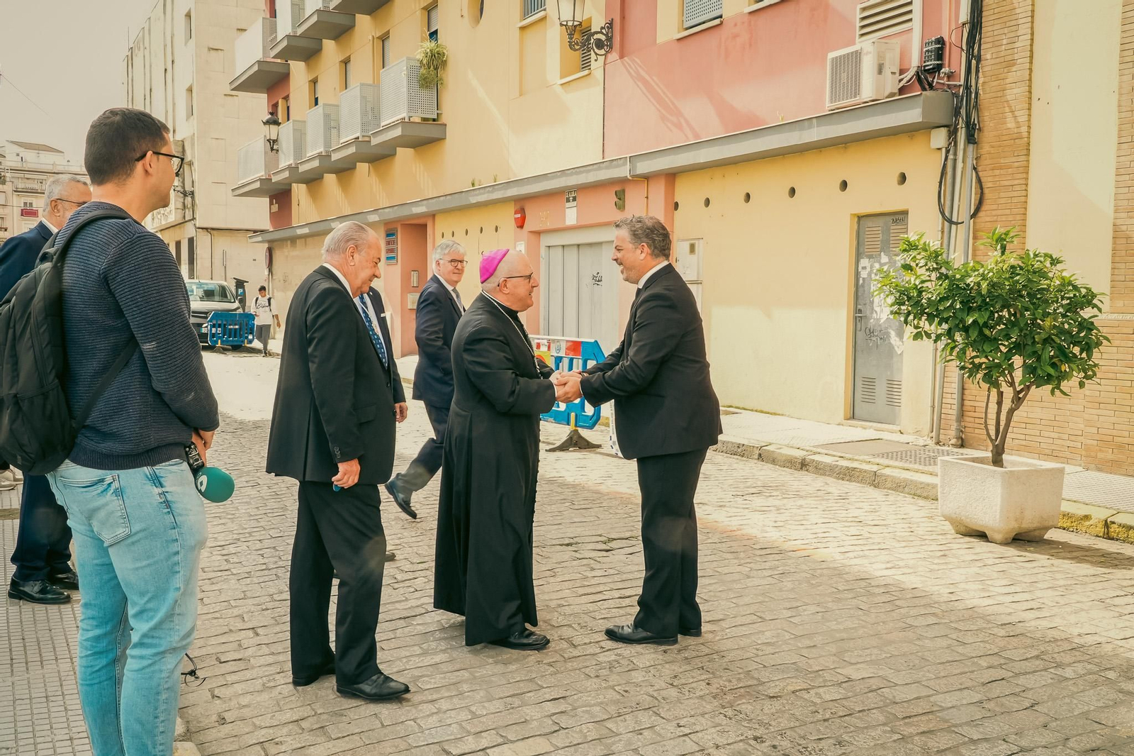 Imágenes del lunes 14 de abril en Huelva