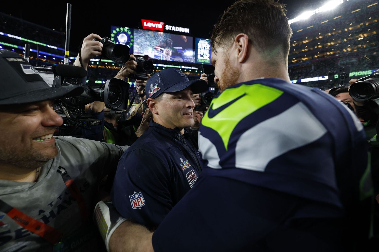 Las mejores fotos de la Super Bowl con la actuación de Bad Bunny