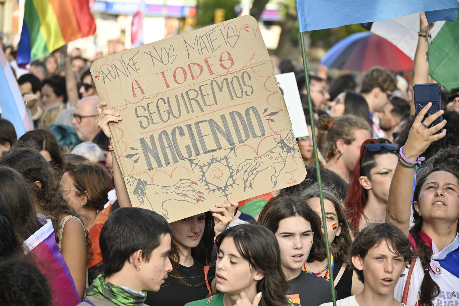 Las mejores imágenes de la manifestacióndel del Orgullo LGTBI en Huelva