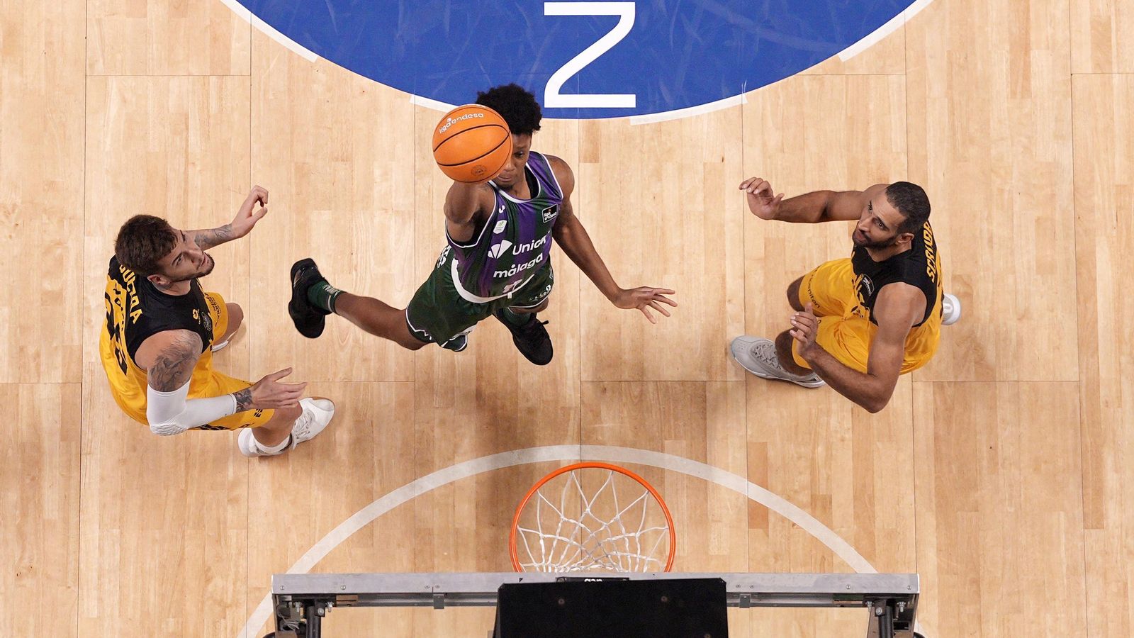 El Unicaja-La Laguna Tenerife, en fotos