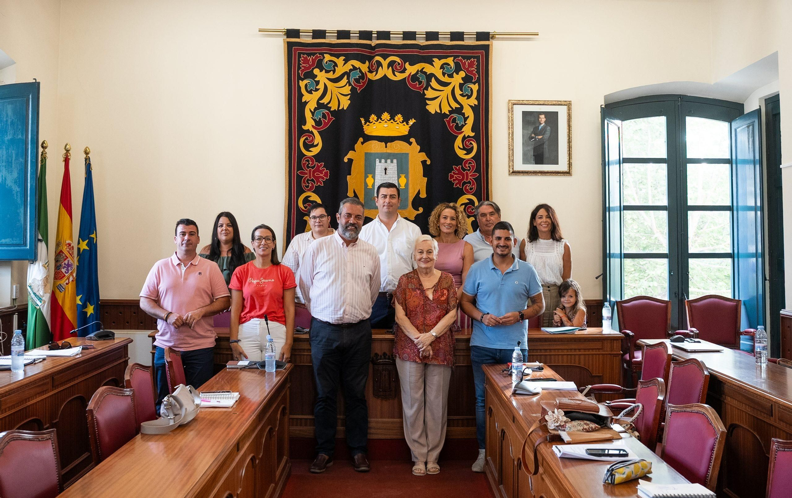 El consistorio ha convocado cinco plazas de funcionarios, vacantes en la plantilla municipal