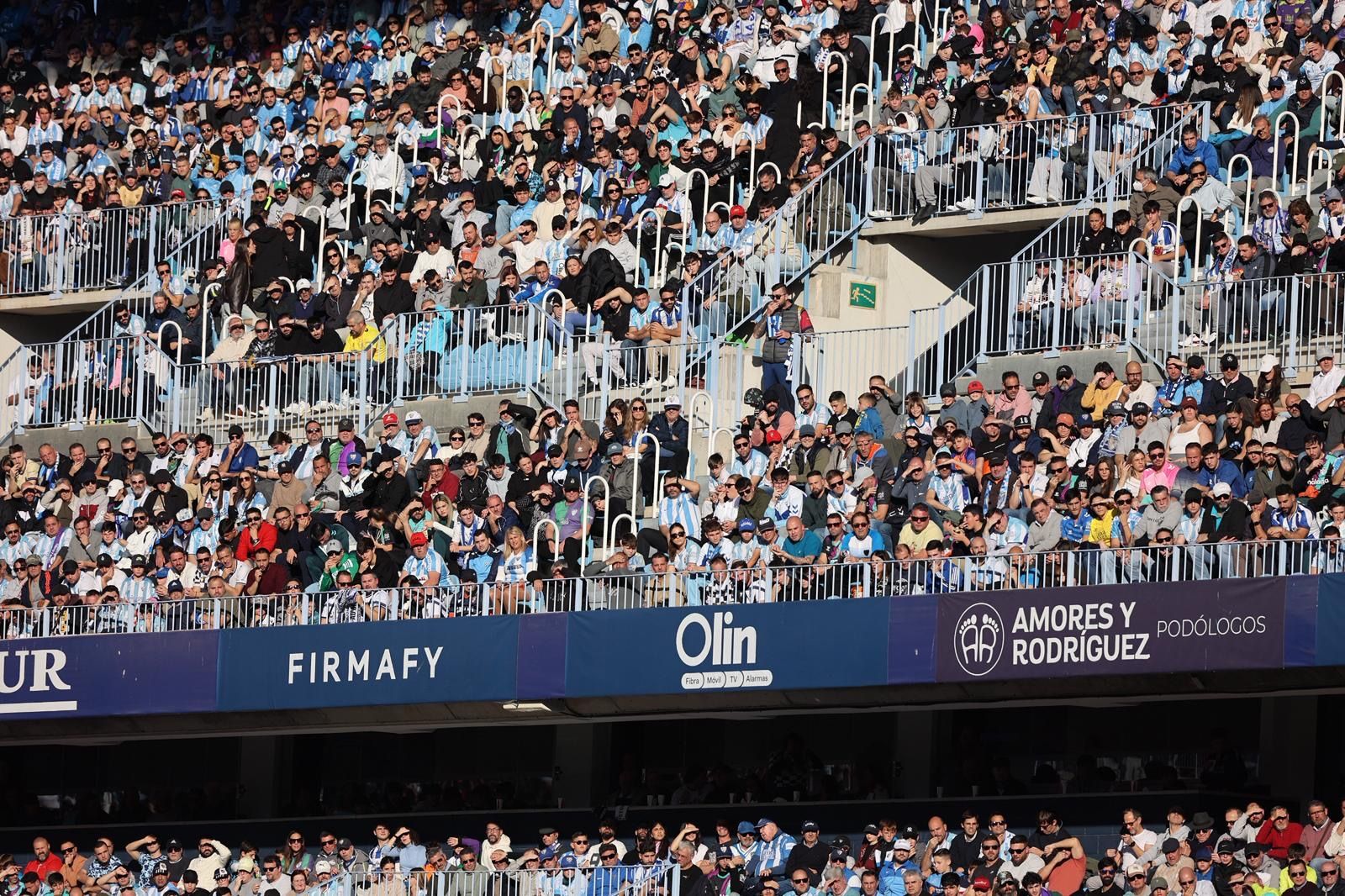 Búscate en las gradas en el Málaga CF-Ceuta