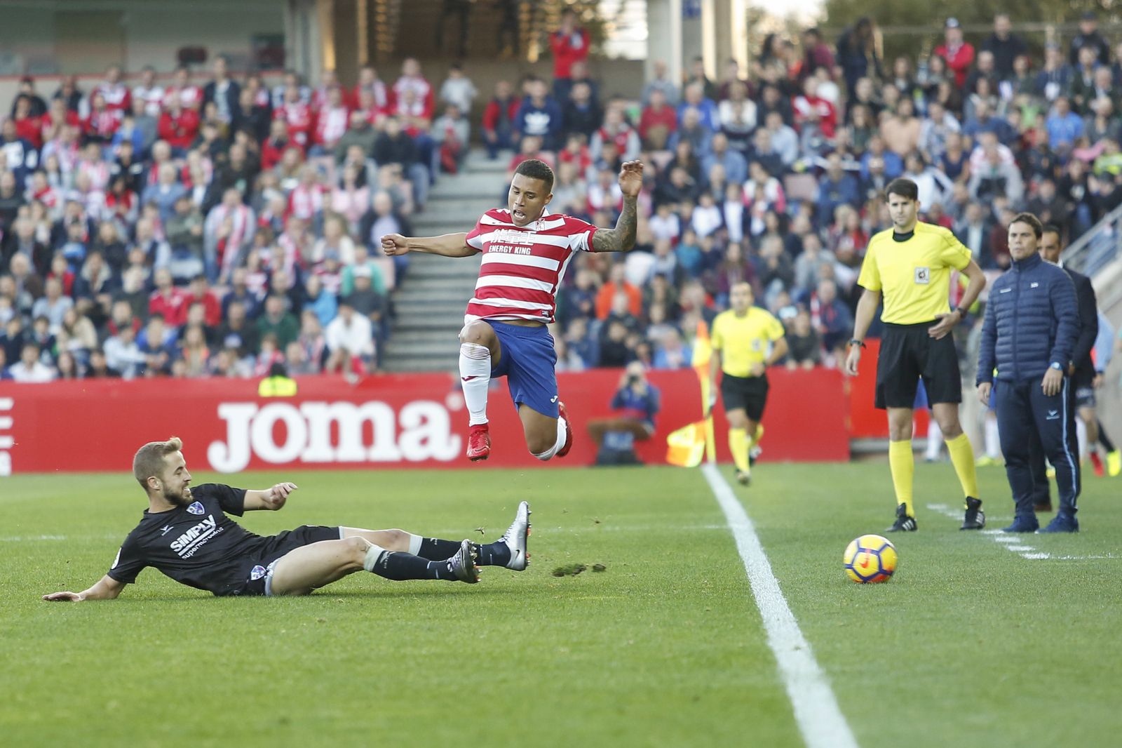El Granada CF-Huesca, en imágenes