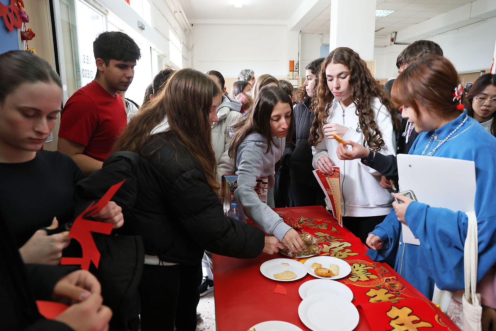Imágenes de la celebración del Año Nuevo Chino de los alumnos del IES Diego de Guzmán y Quesada (el antiguo Femenino)