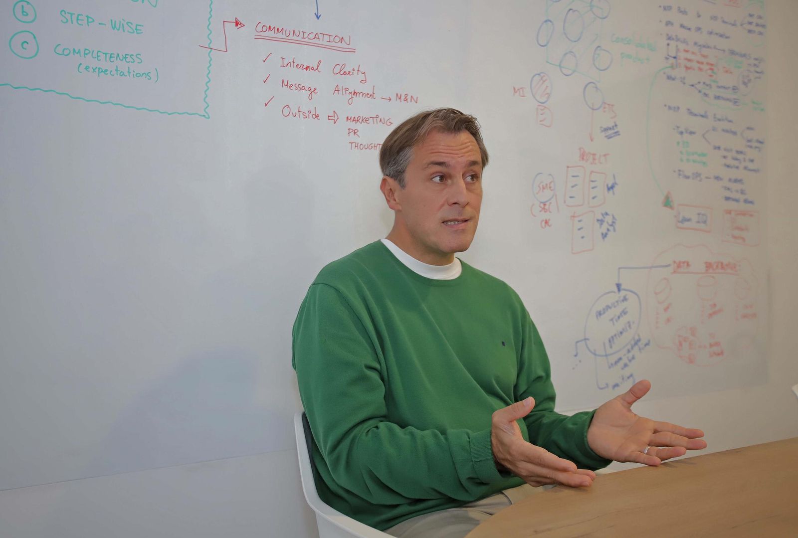 Óscar Pernía, CTO de NextPort, durante la entrevista en las oficinas de la empresa