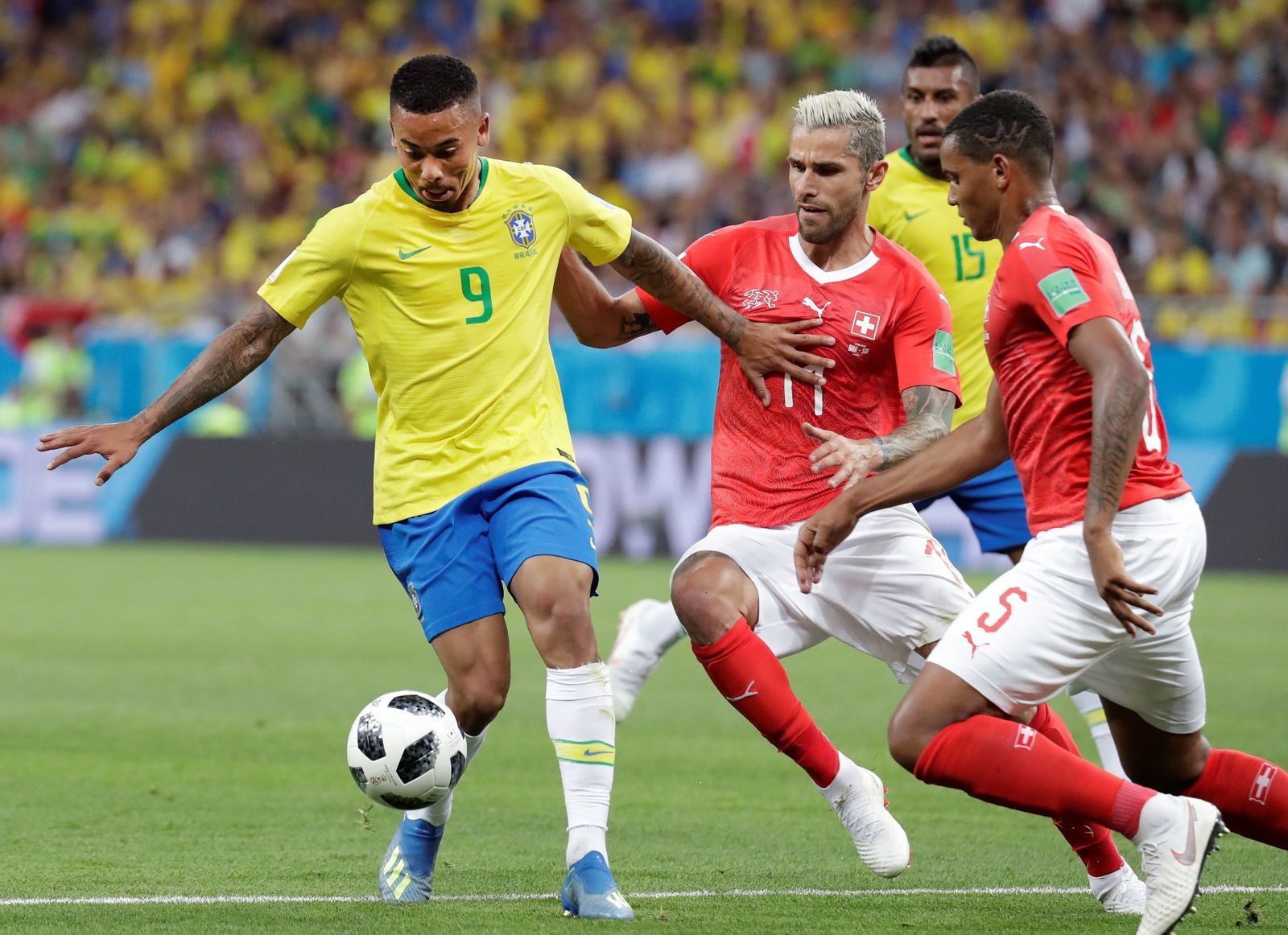 Las imágenes del Brasil-Suiza