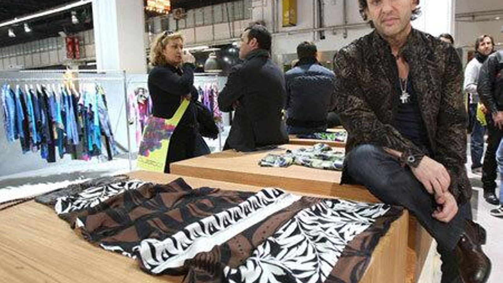 Custo Dalmau, en su taller. Custo Dalmau, en su taller.