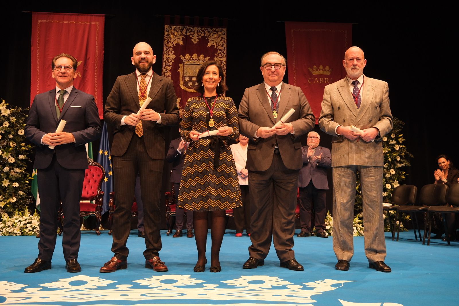 El homenaje de Cabra a las corporaciones municipales democráticas, en imágenes