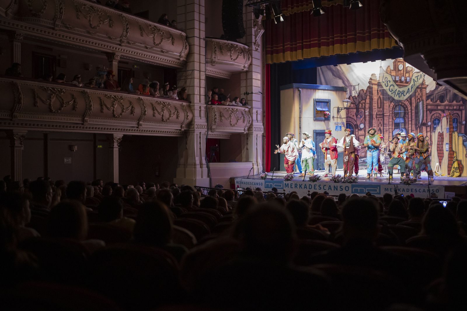 Imágenes de la actuación de la comparsa de Huelva "Los garrapatas" en el Carnaval Colombino
