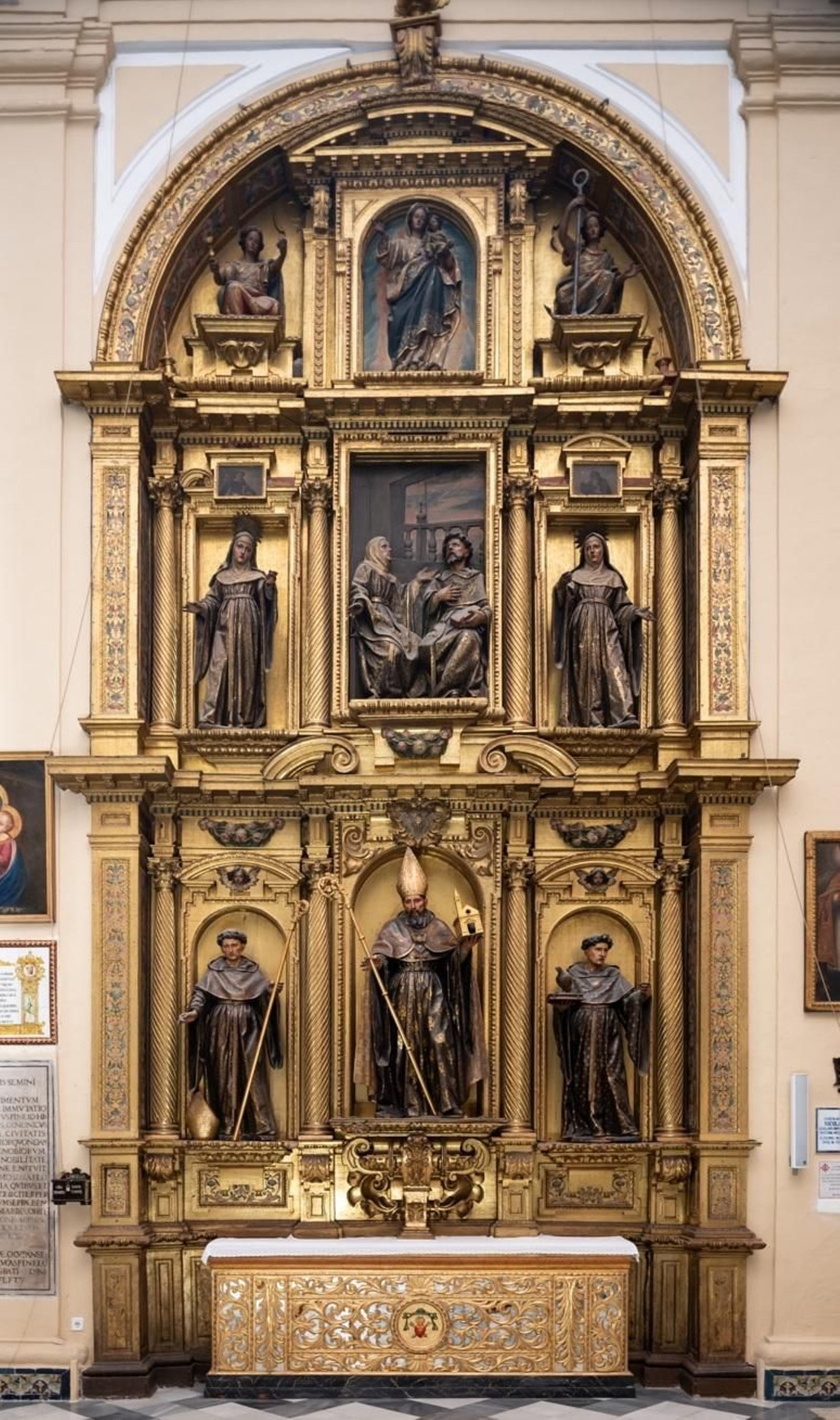 El retablo de San Agustín del convento de San Leandro.