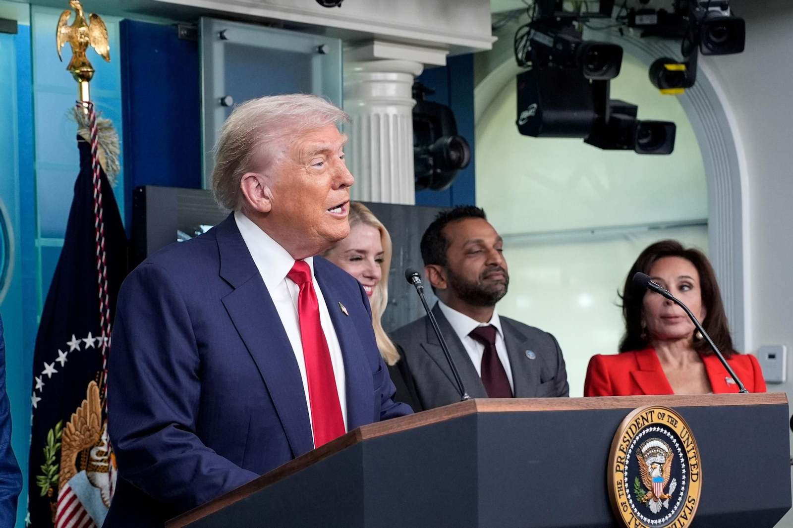 Donald Trump comparece este lunes en la Casa Blanca.