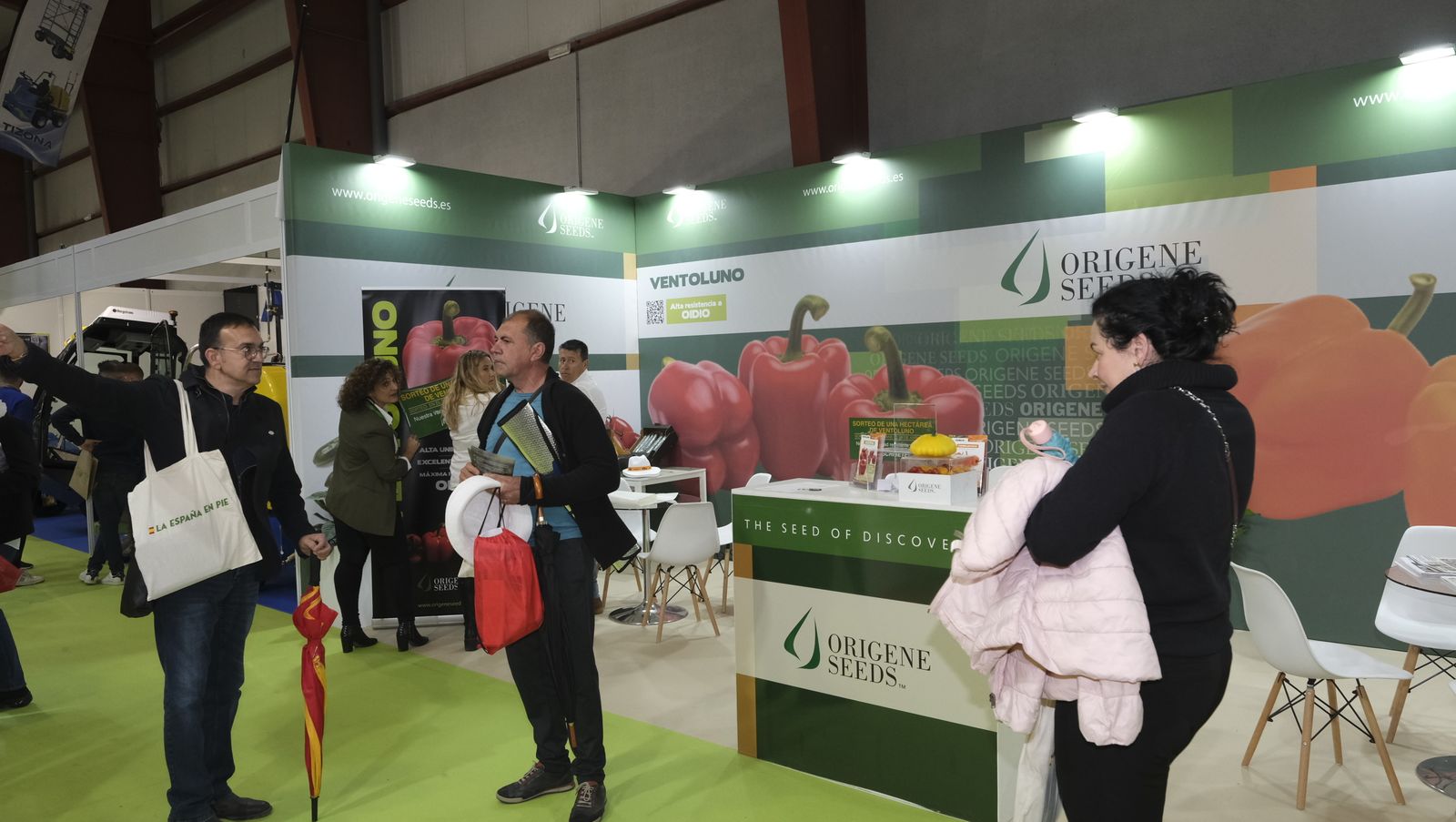 Imágenes del primer día de Expolevante Níjar.