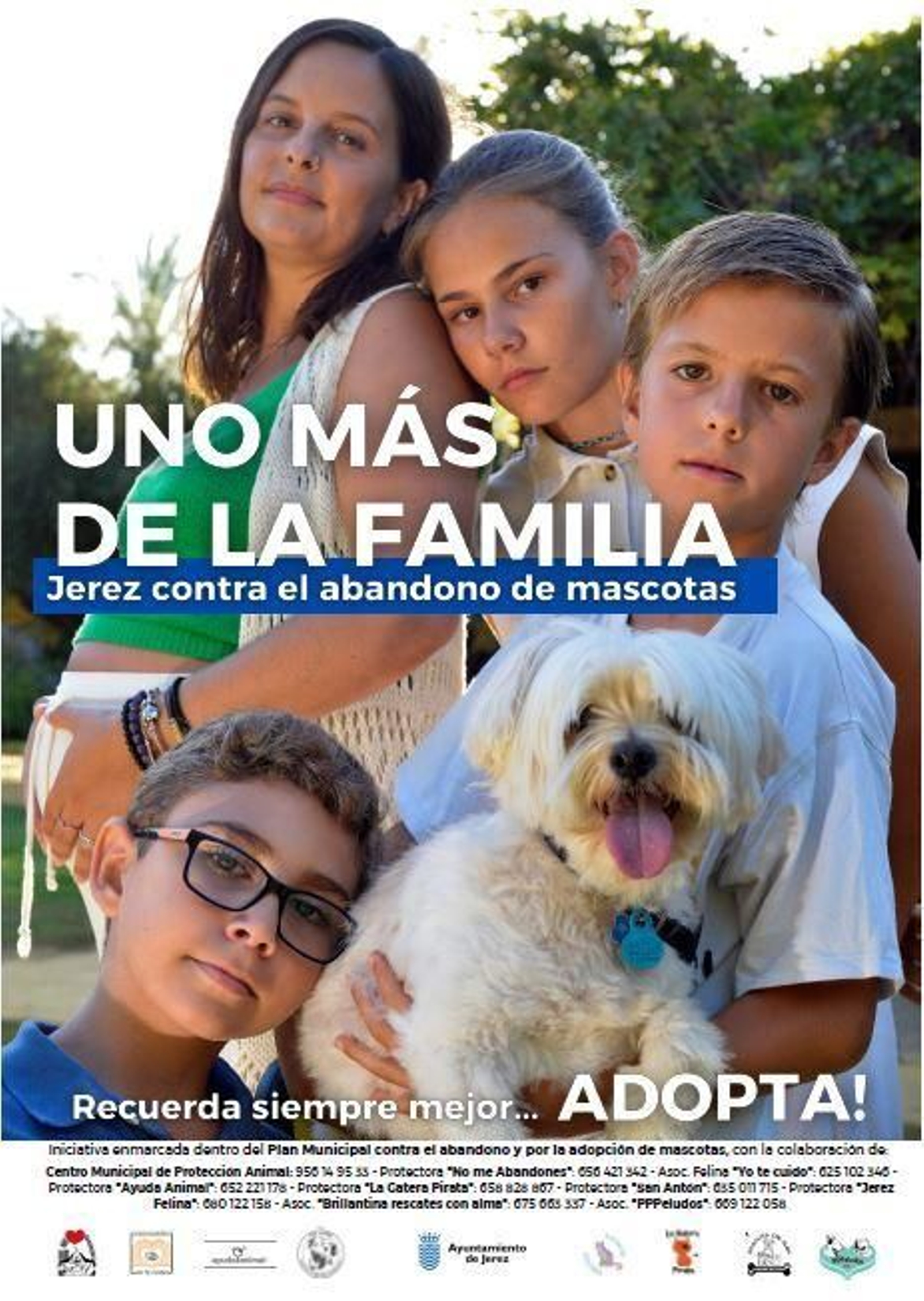 Campaña municipal de concienciación contra el abandono de mascotas y por el fomento de la adopción bajo el lema ‘Uno más de la familia, ¡ten corazón!’.