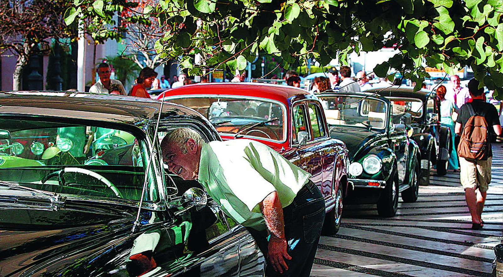 Imagen de archivo de una concentración de coches clásicos que acogió Cádiz