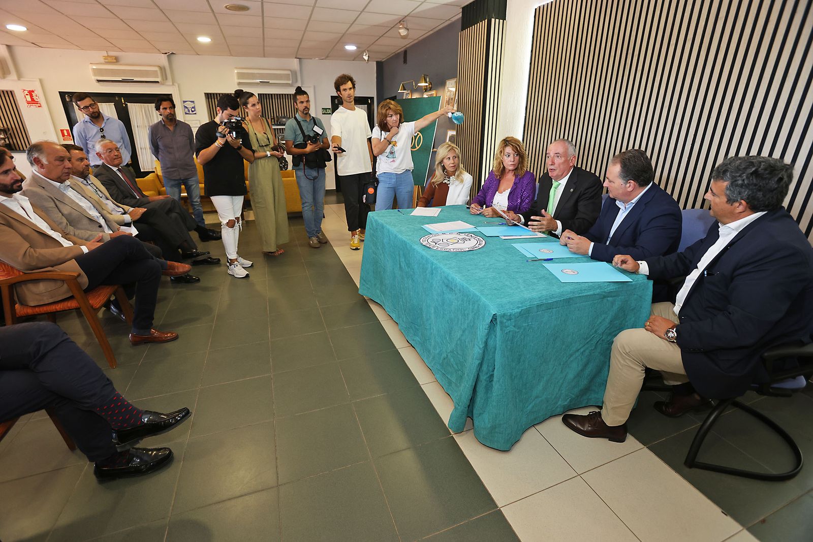 Imágenes de la constitución y presentación del Comité de Honor del centenario de la Copa del Rey de Tenis