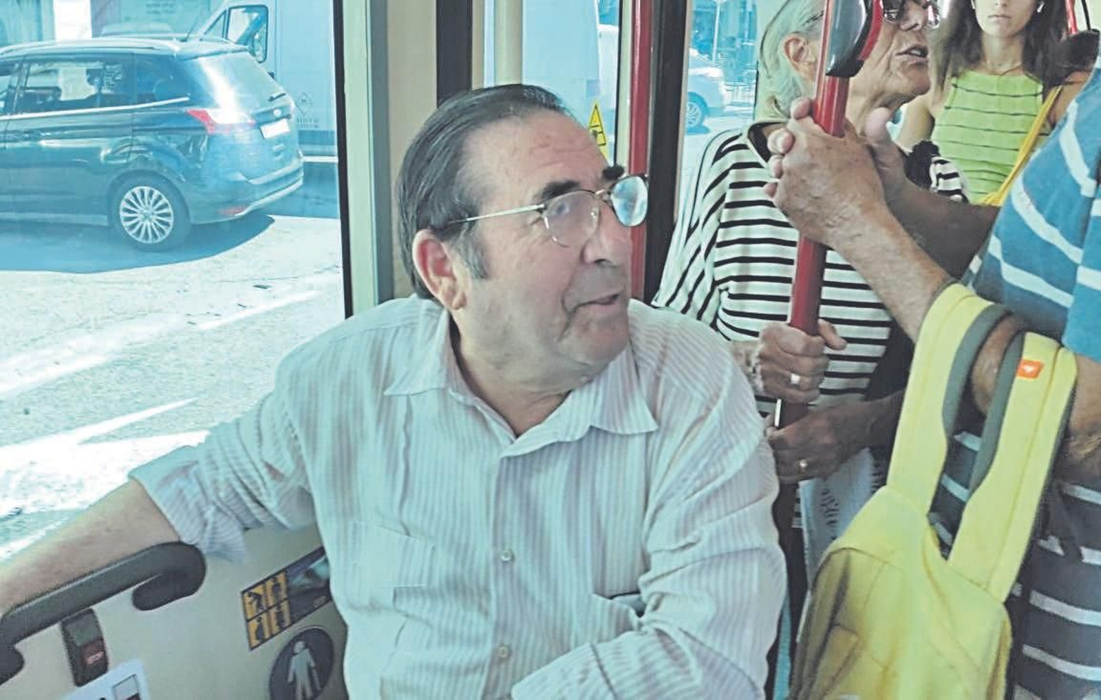 Viqueira, viajando en el 6 por Virgen de Luján.