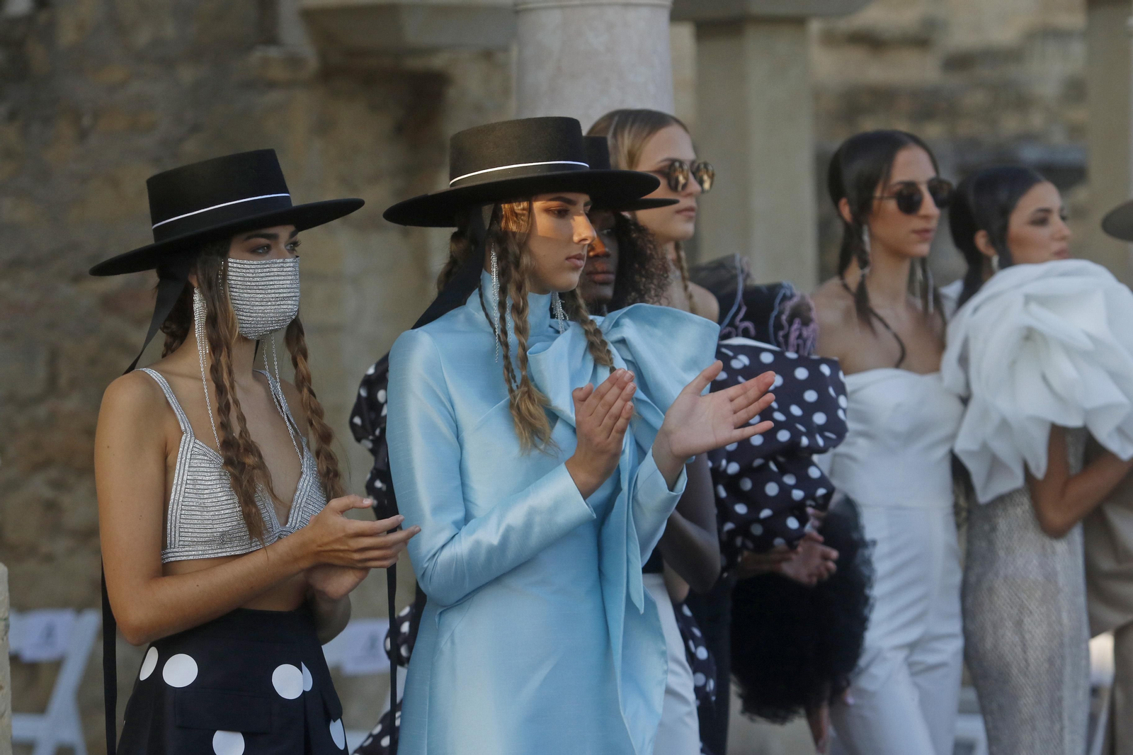 El desfile de Juana Martín en Medina Azahara, en fotografías