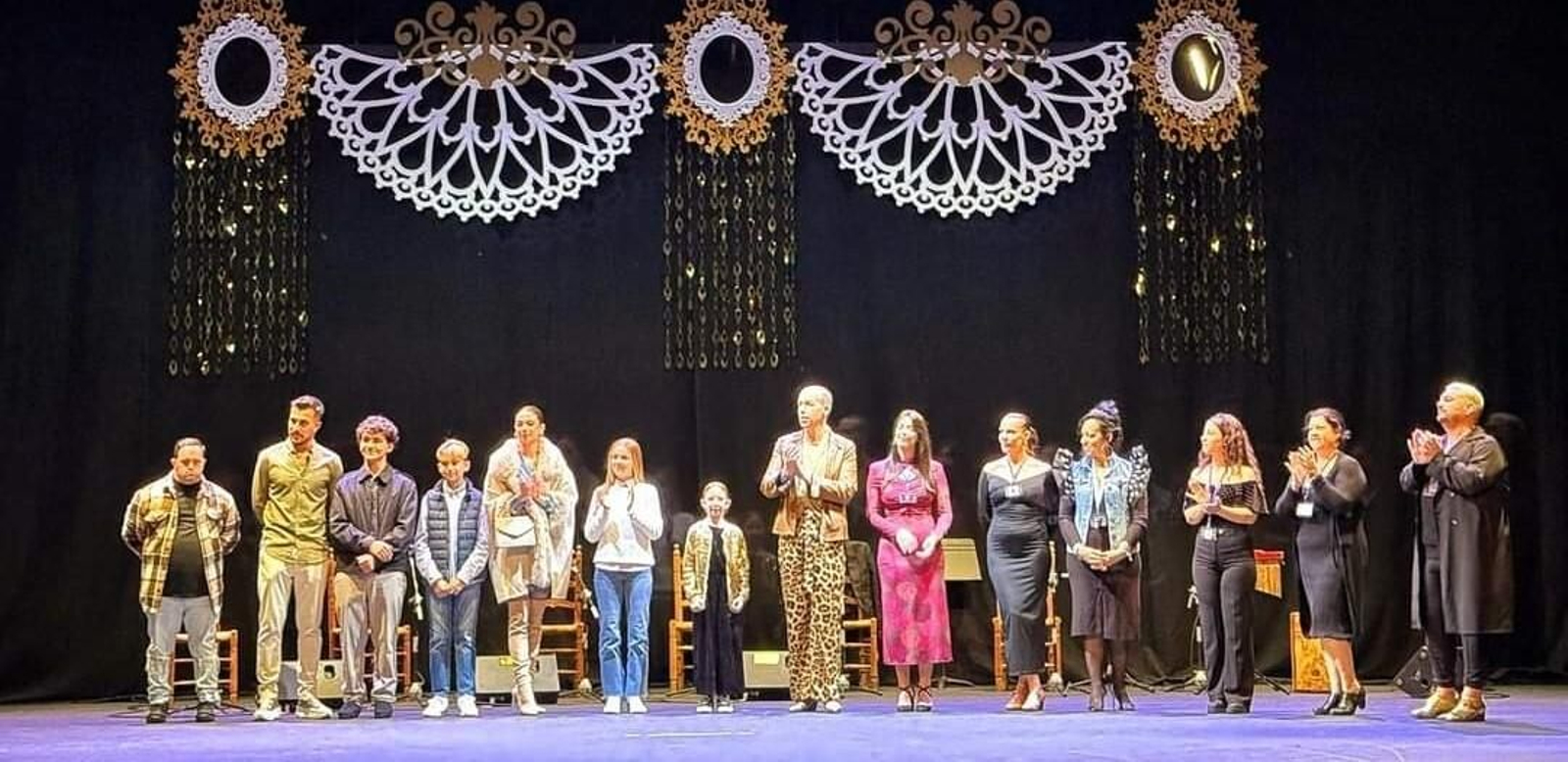 Una imagen de la exhibición de tanguillos en el teatro Pedro Muñoz Seca. Una imagen de la exhibición de tanguillos en el teatro Pedro Muñoz Seca.