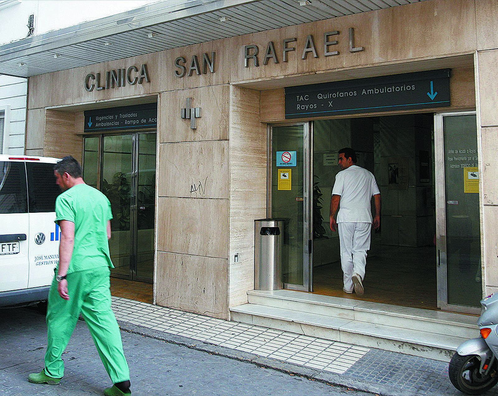 Imagen de la entrada de Urgencias de la Clínica de San Rafael.