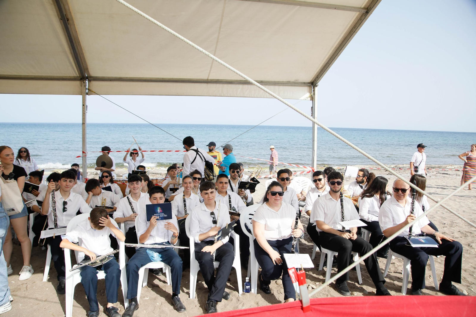 La carrera de cintas y la exhibición de caballos de los Moros y Cristianos de Mojácar, en imágenes