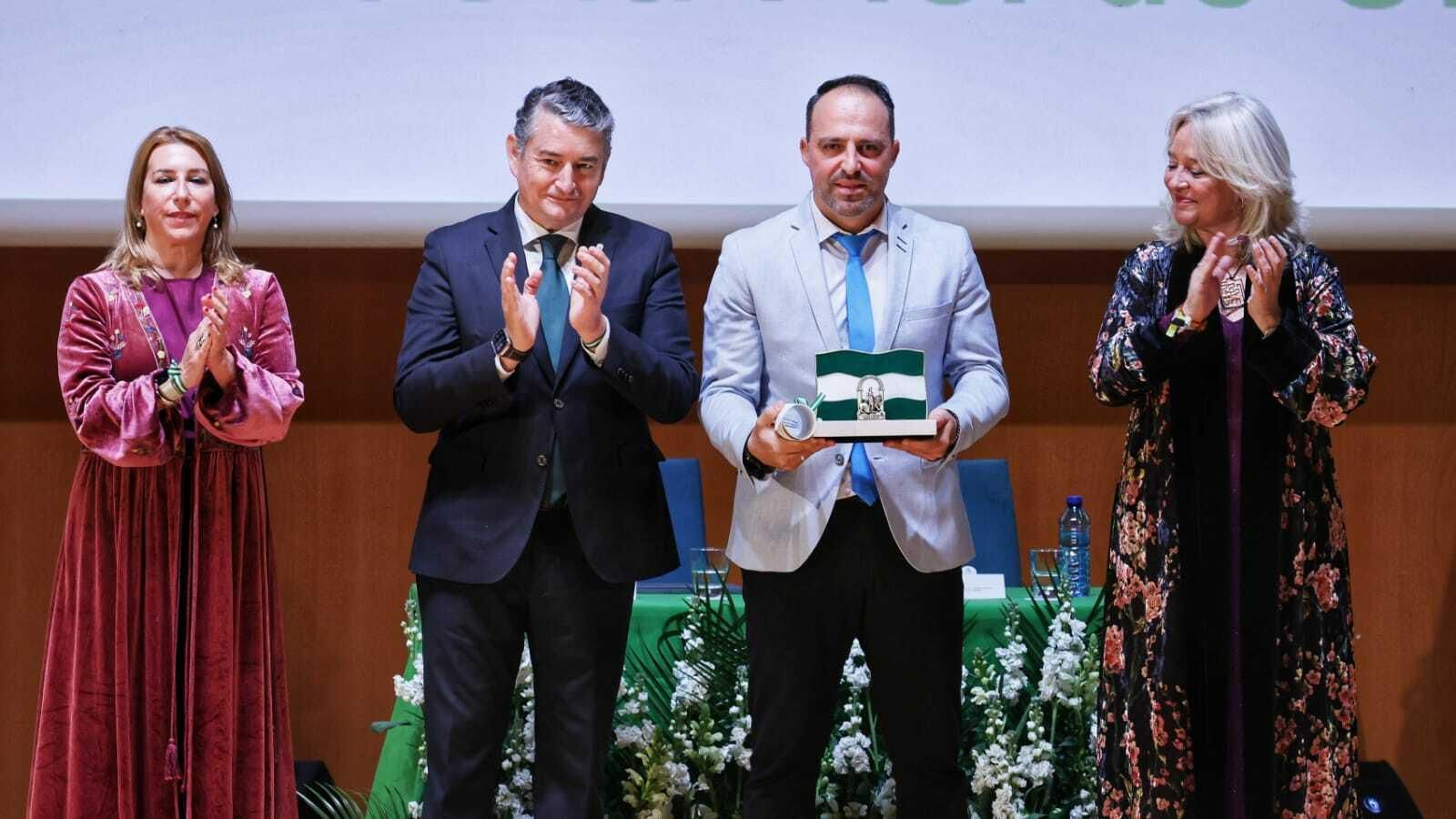 Imágenes de la entrega de las Banderas de Andalucía de Cádiz Imágenes de la entrega de las Banderas de Andalucía de Cádiz