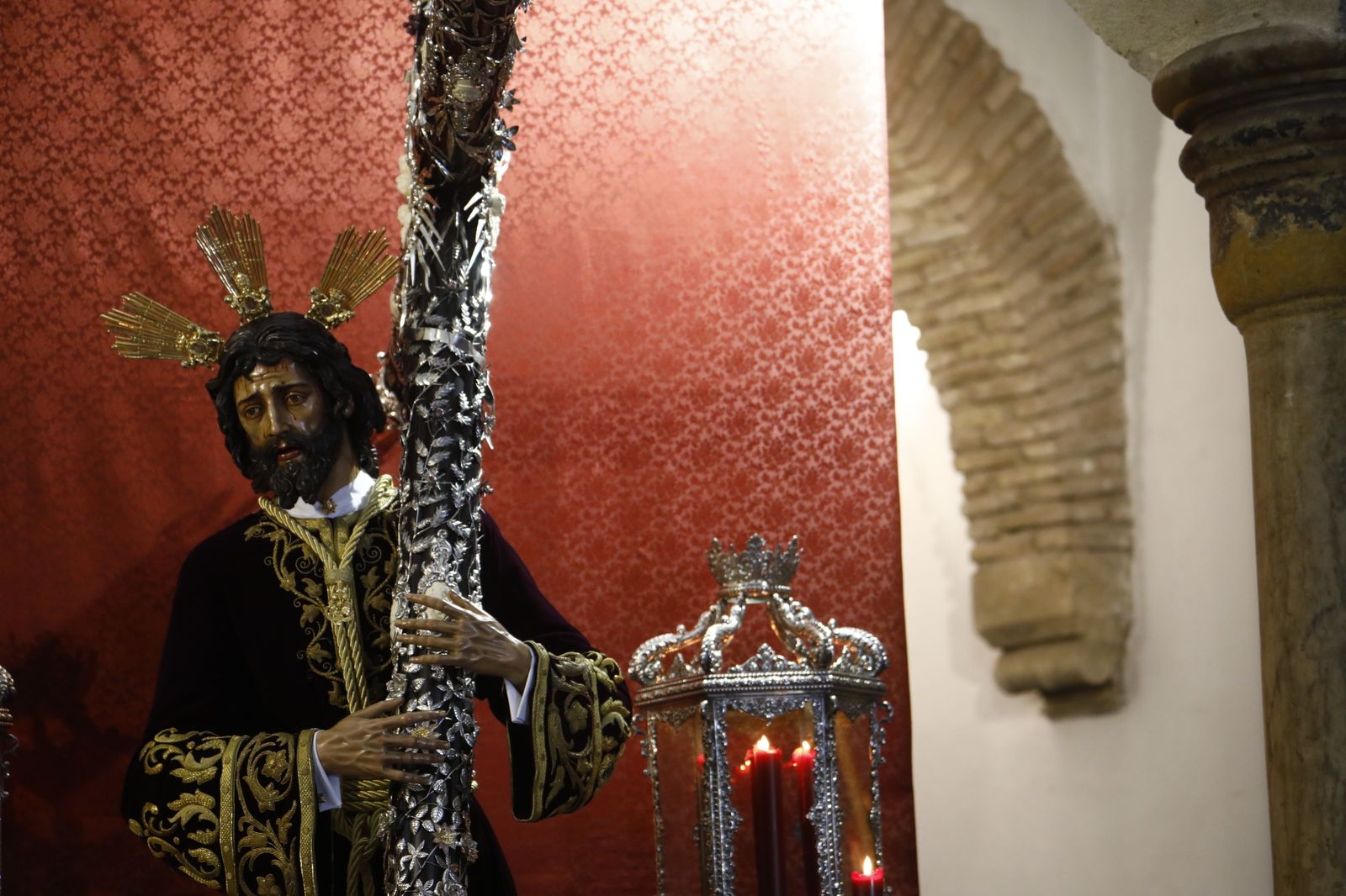 La archicofradía de la Vera-Cruz de Córdoba venera al Señor de los Reyes